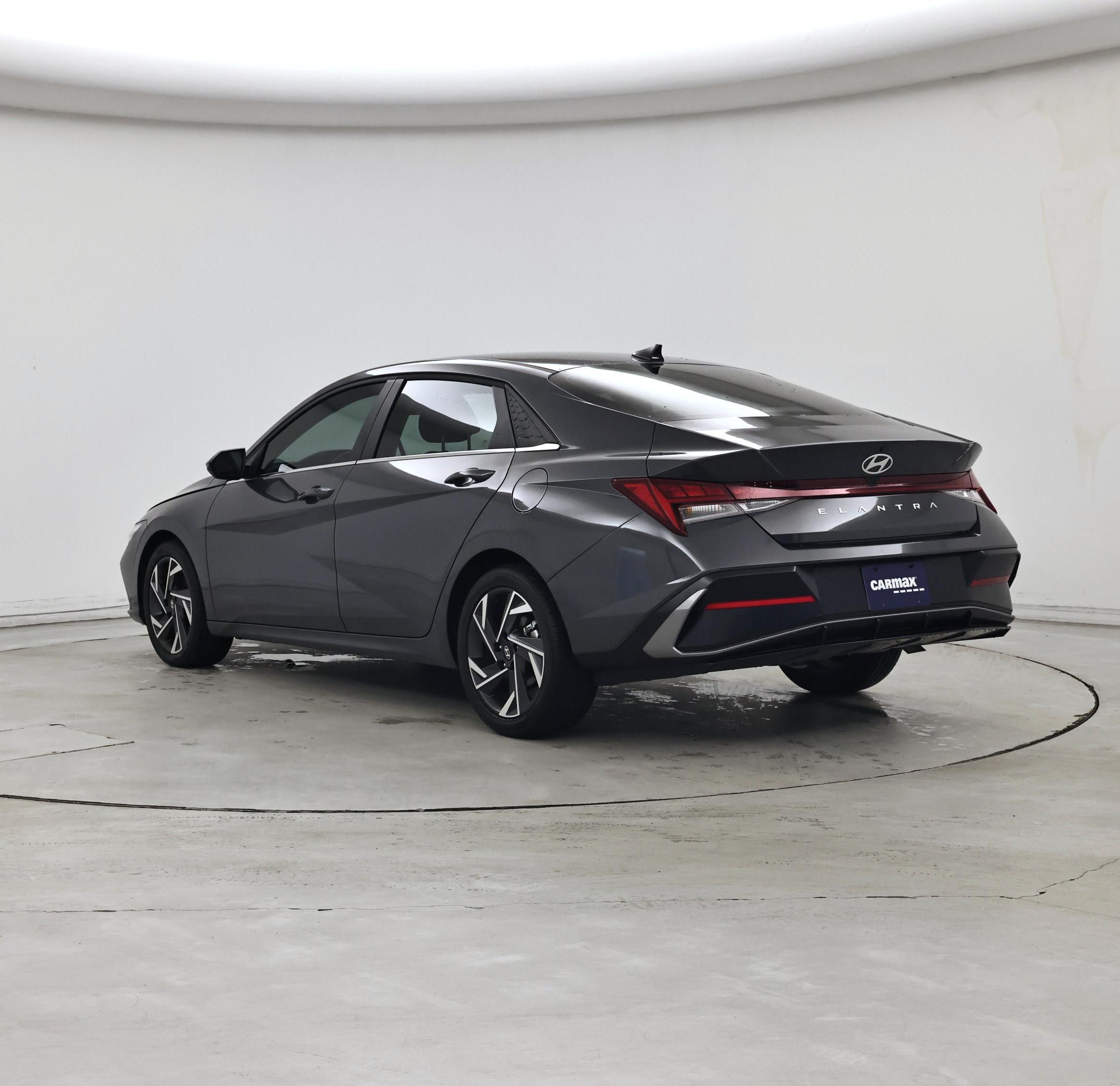 Thumbnail: 2025 Hyundai Elantra - 2