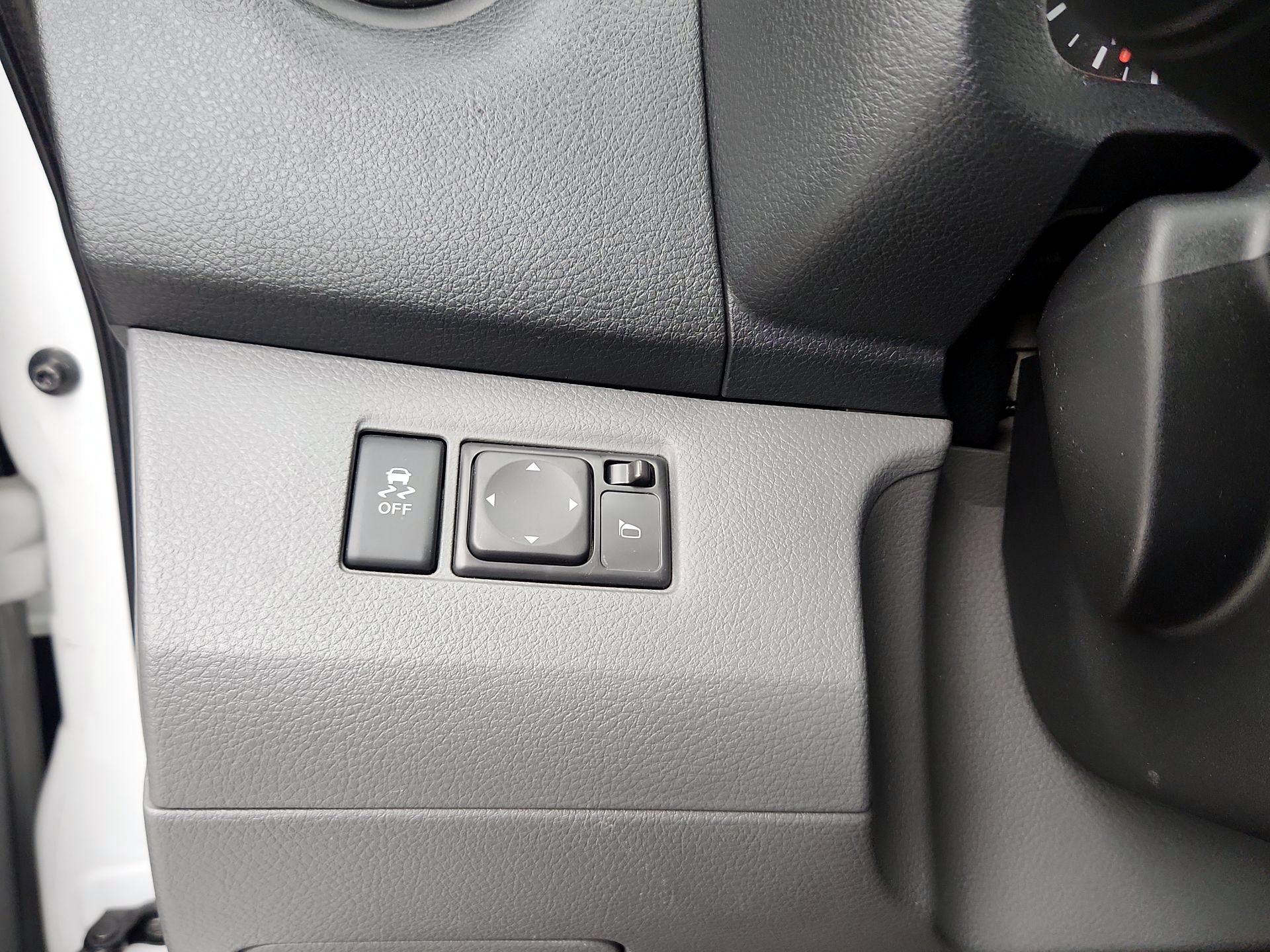Thumbnail: 2014 Nissan NV200 - 13