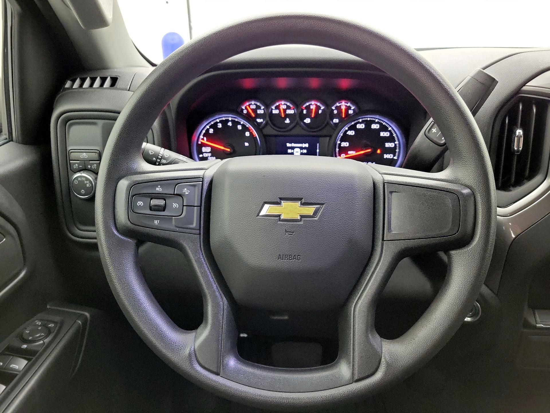 Thumbnail: 2025 Chevrolet Silverado 1500 - 10