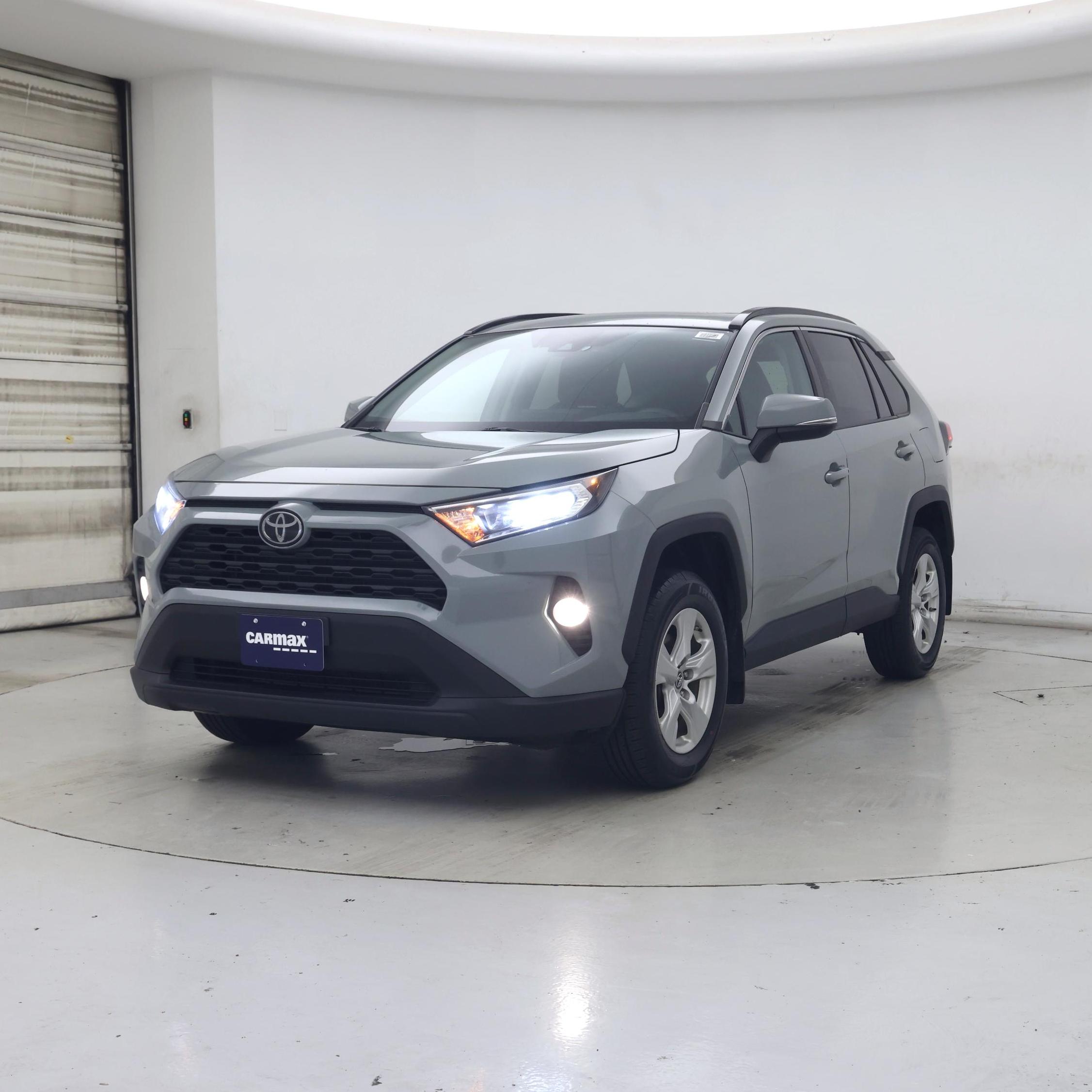 Thumbnail: 2019 Toyota RAV4 - 4