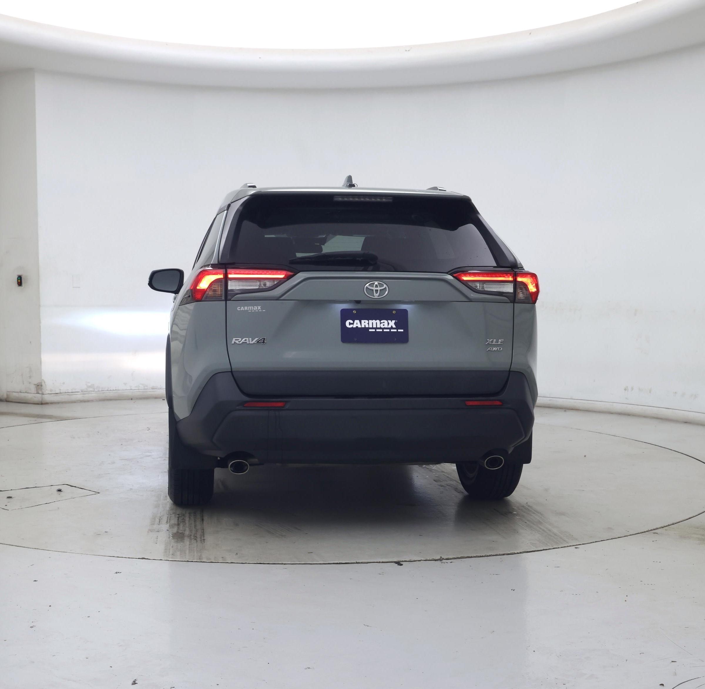 Thumbnail: 2019 Toyota RAV4 - 6