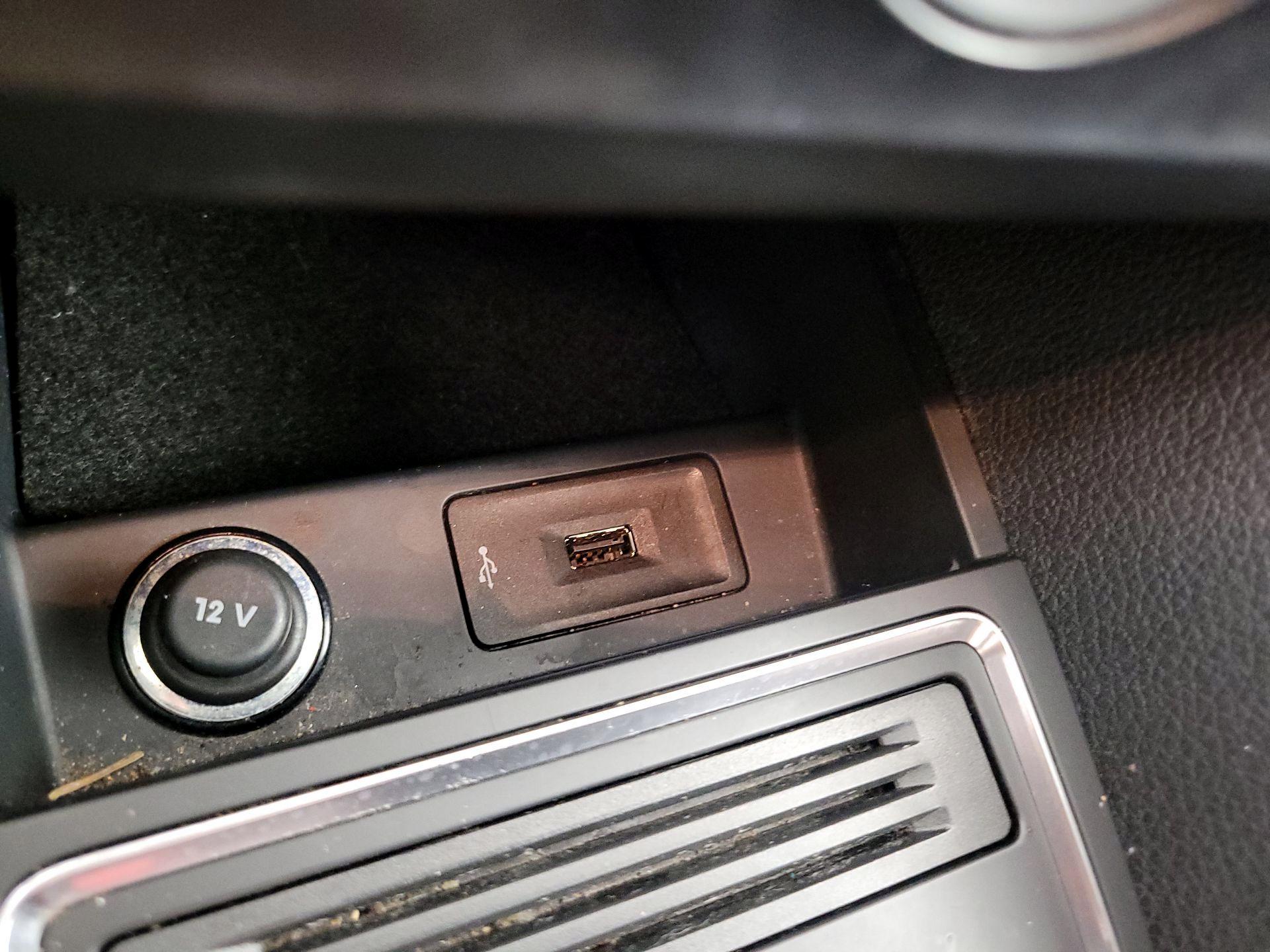 Thumbnail: 2016 Volkswagen Jetta - 17