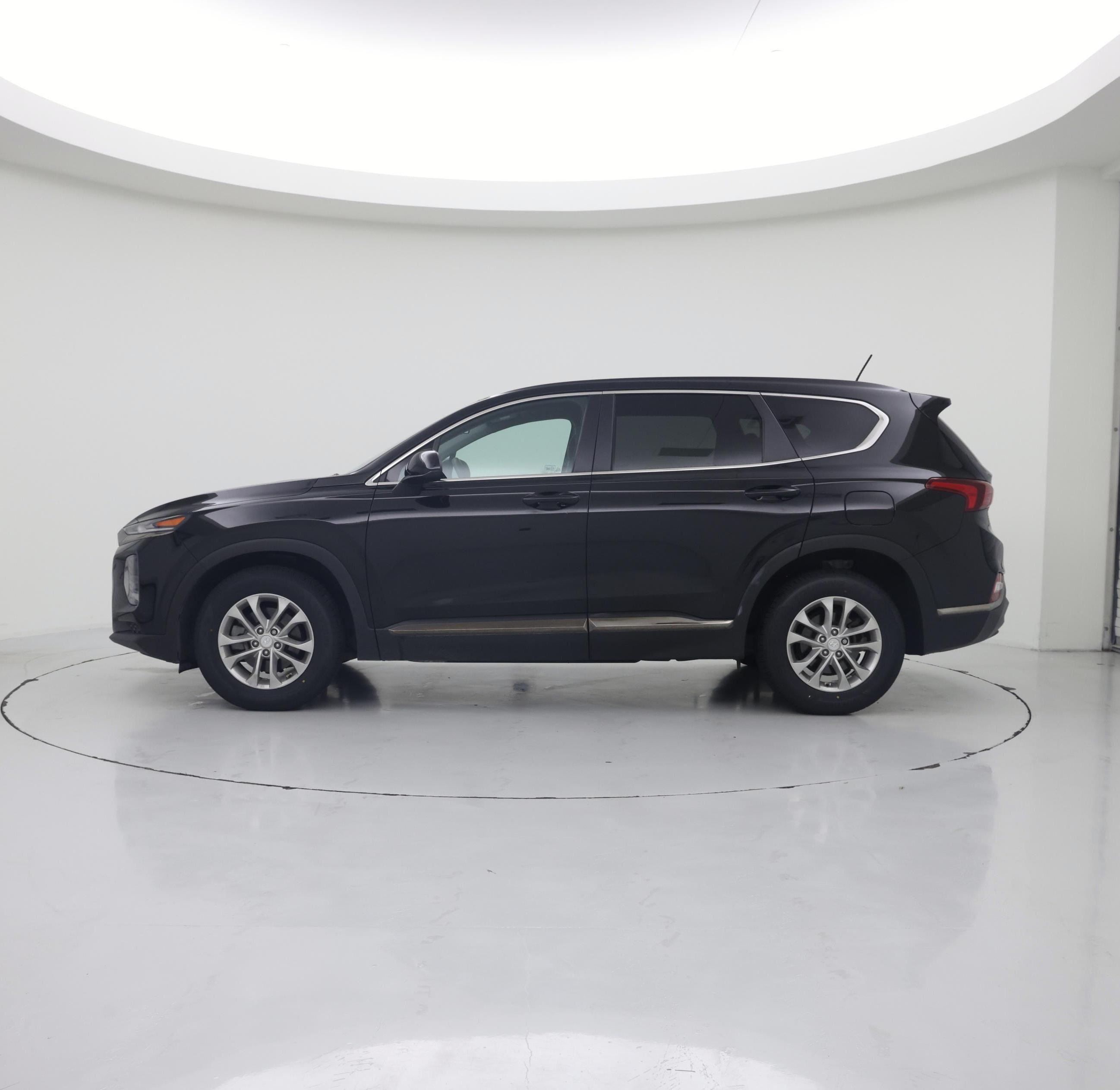 Thumbnail: 2019 Hyundai Santa Fe - 3