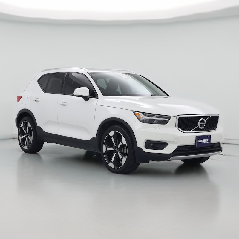 2020 Volvo XC40 T5 Momentum