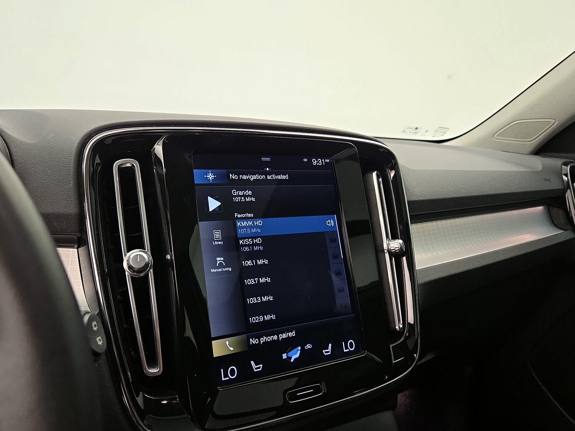 Thumbnail: 2020 Volvo XC40 - 16