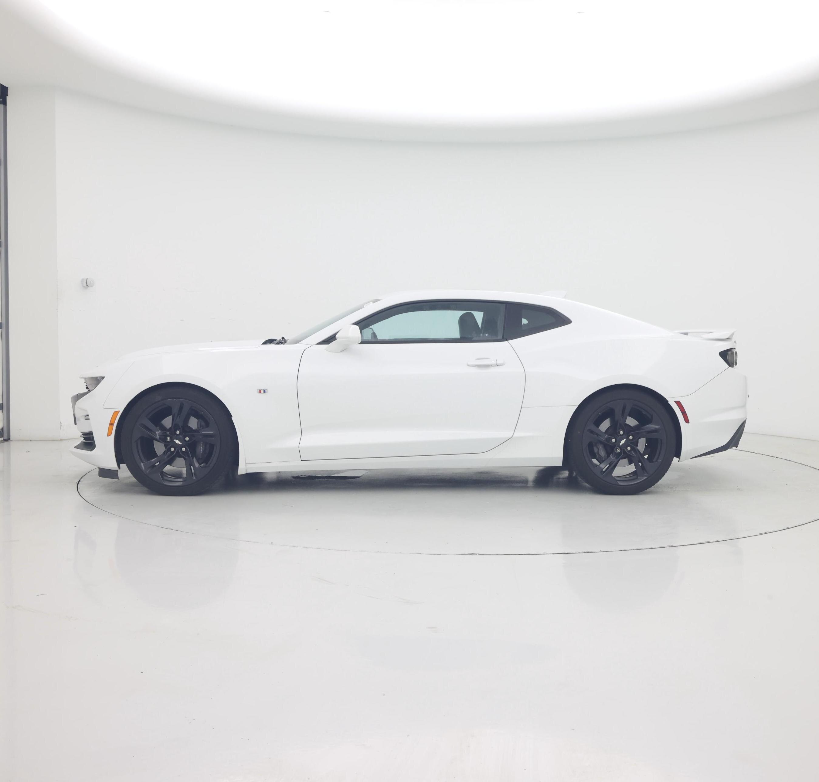 Thumbnail: 2019 Chevrolet Camaro - 3