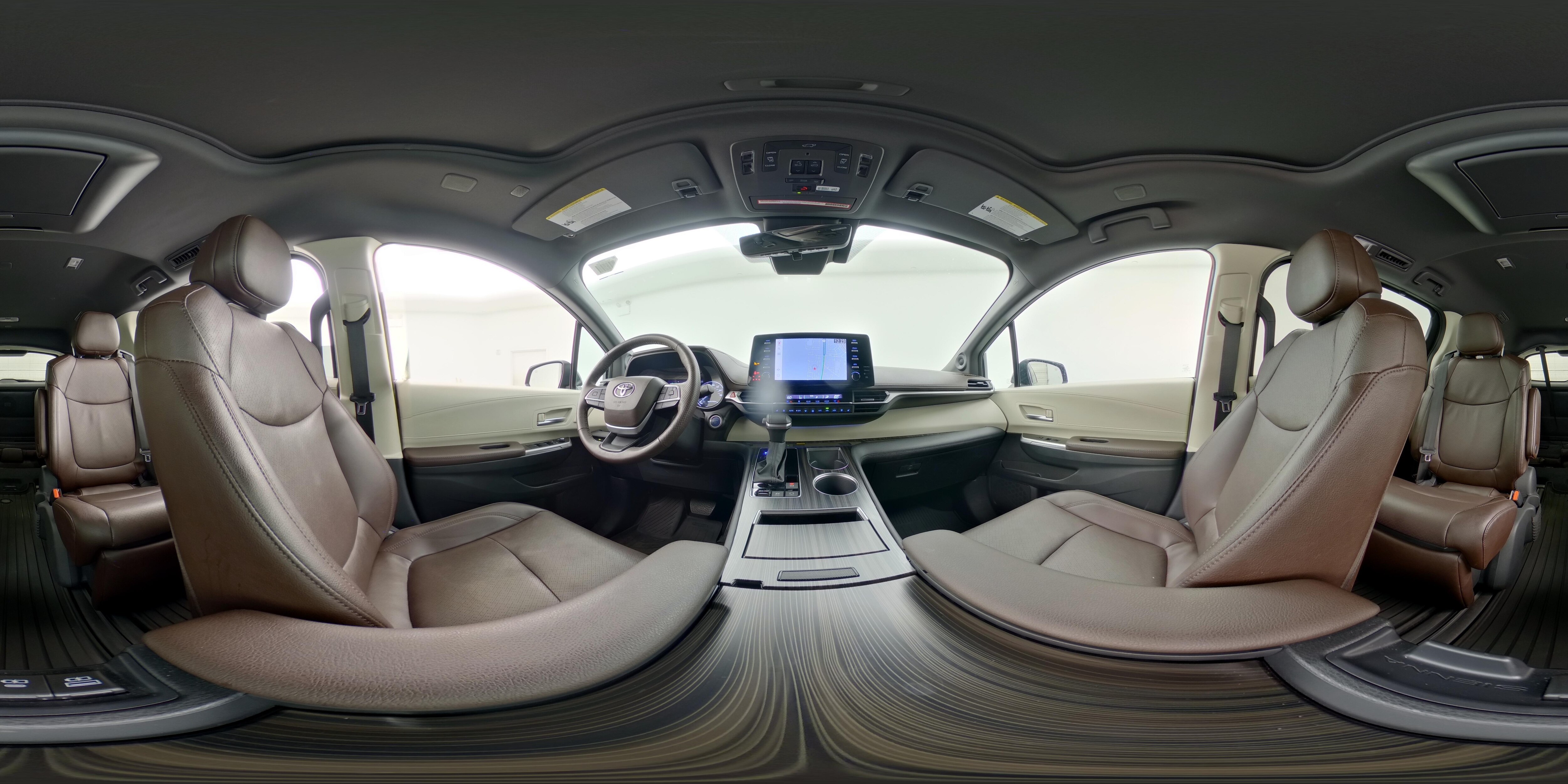 2023 Toyota Sienna Platinum - Photo 28