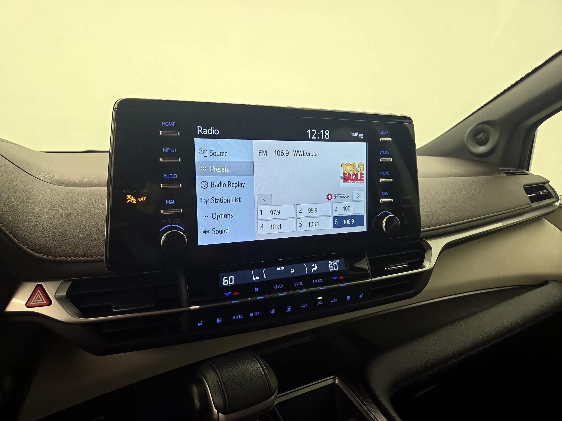 Thumbnail: 2023 Toyota Sienna - 16