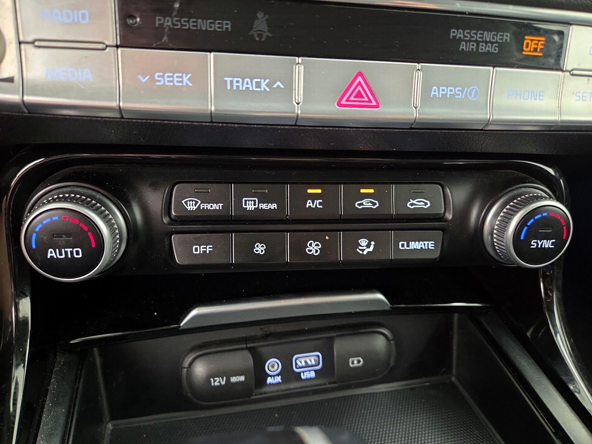 Thumbnail: 2019 Kia Stinger - 16