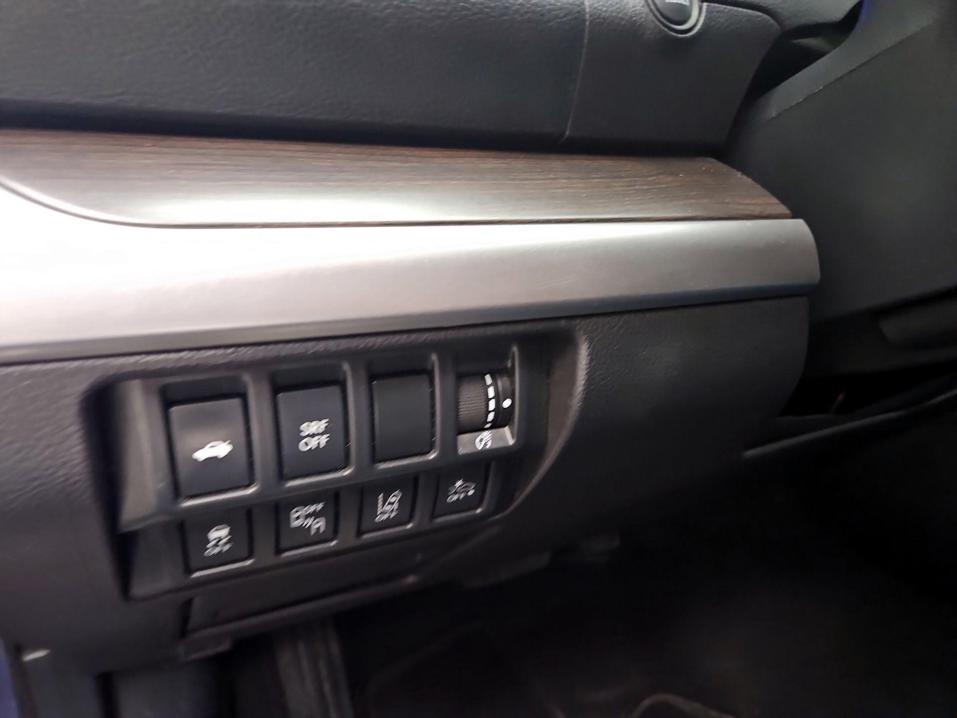Thumbnail: 2016 Subaru Legacy - 13
