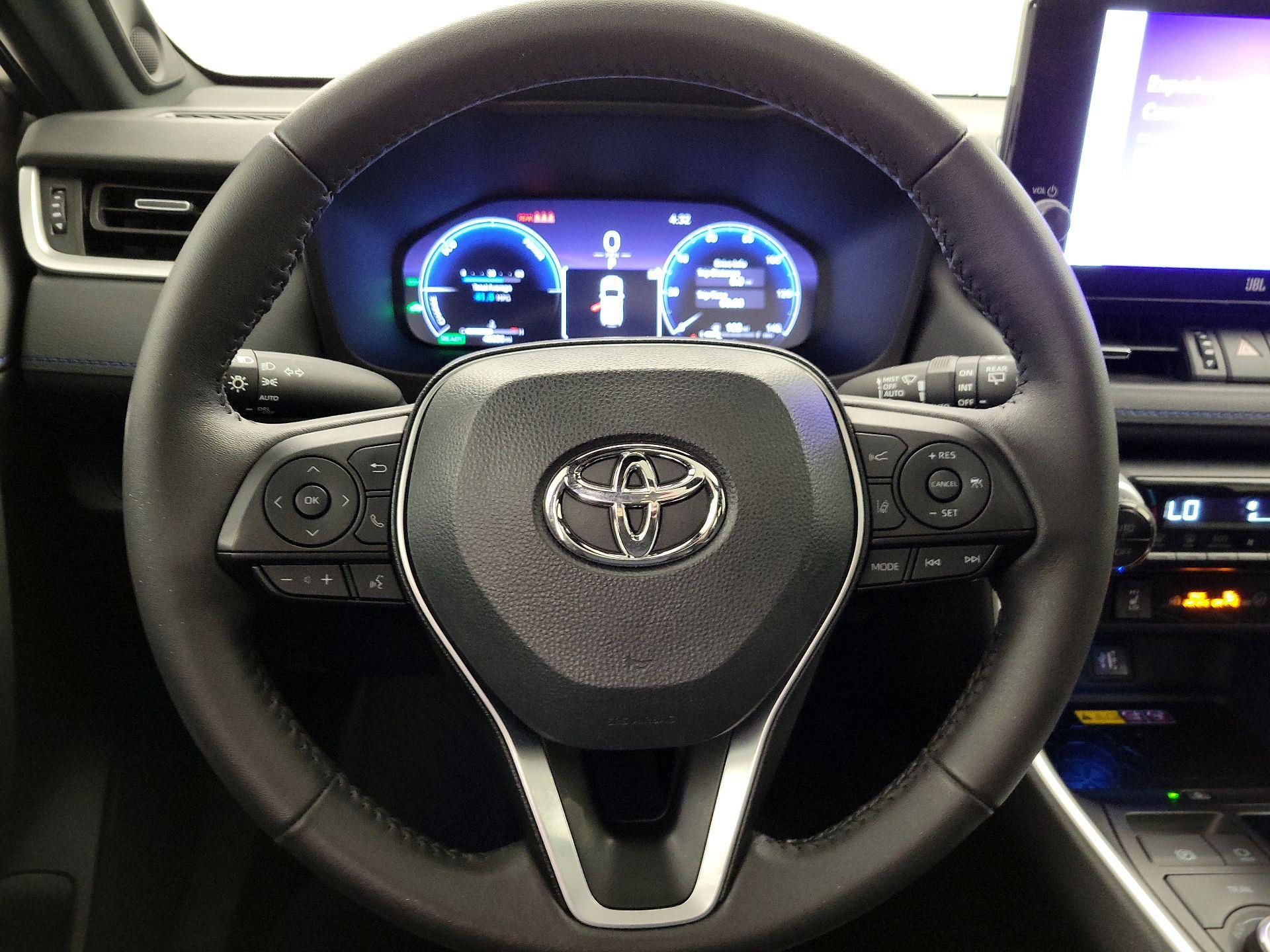 Thumbnail: 2024 Toyota RAV4 - 10