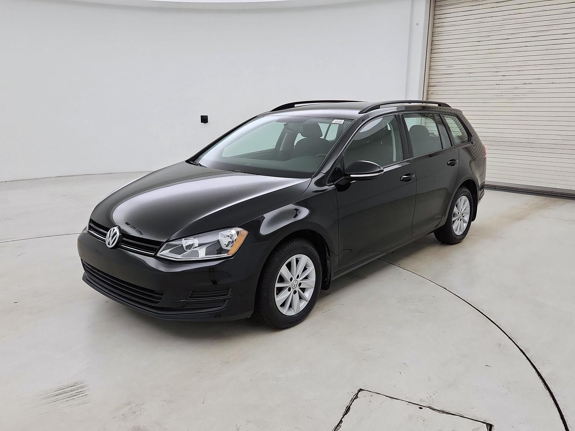 Thumbnail: 2016 Volkswagen Golf - 3