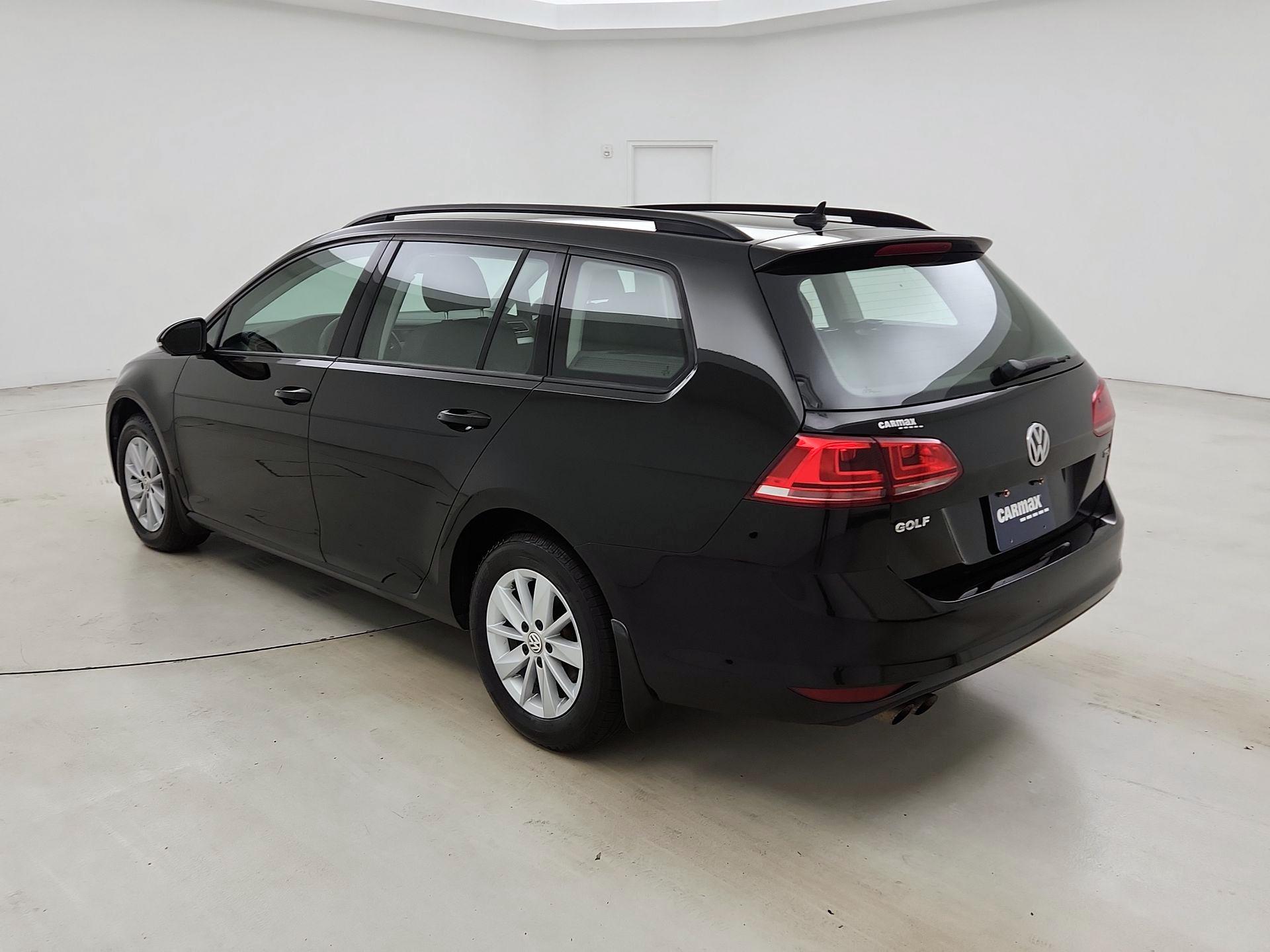 Thumbnail: 2016 Volkswagen Golf - 7