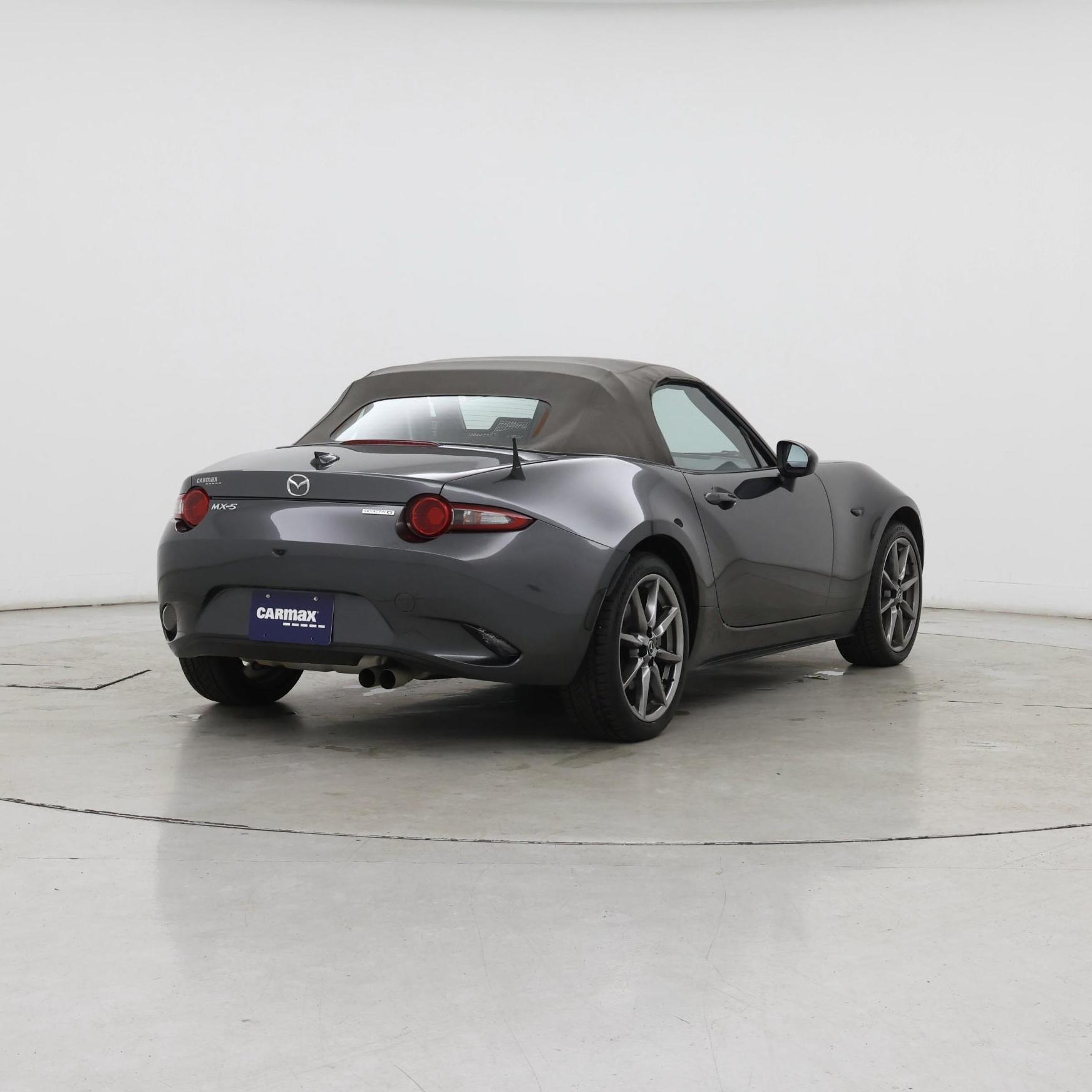 Thumbnail: 2021 Mazda MX-5 Miata - 8