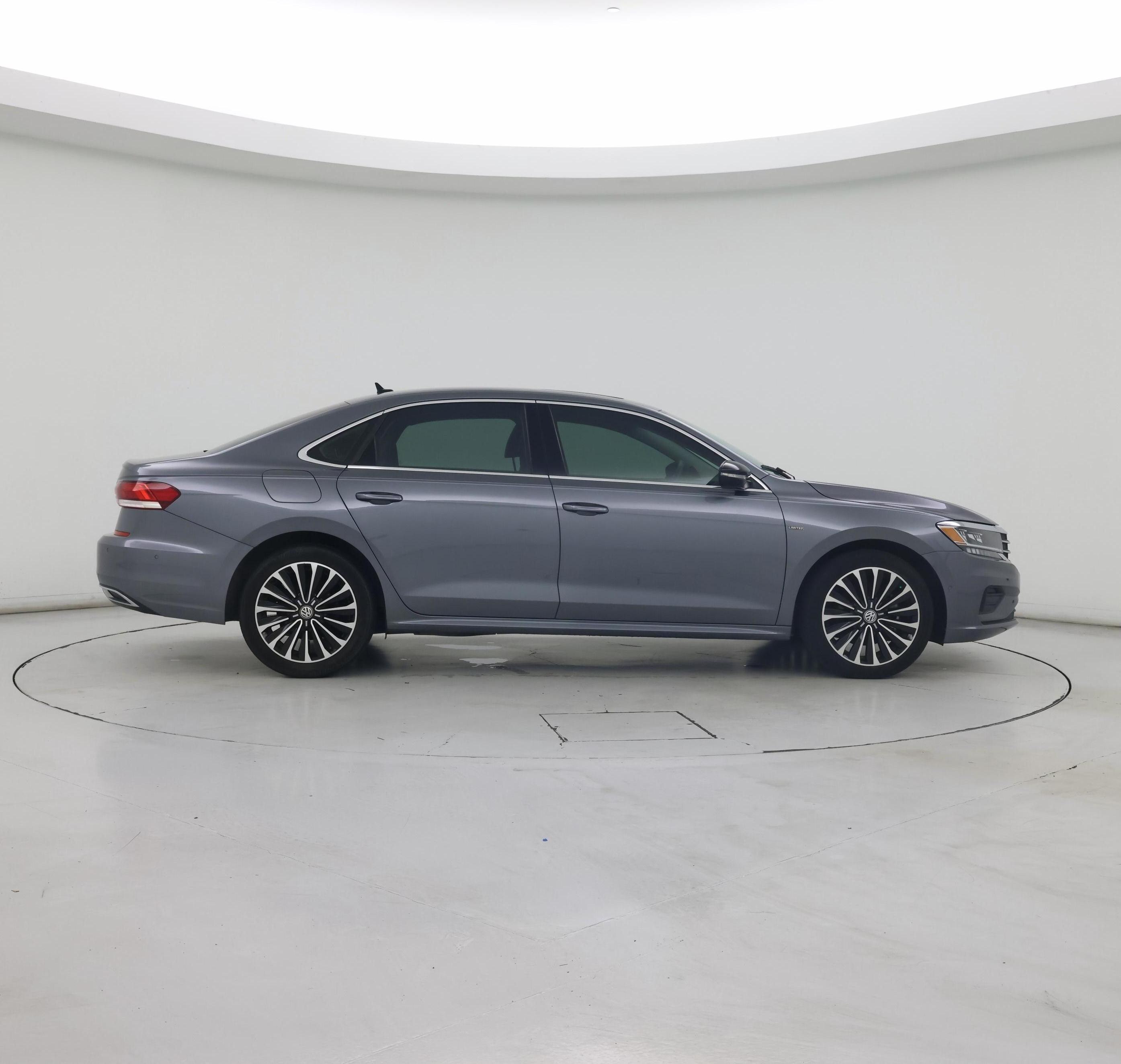 Thumbnail: 2022 Volkswagen Passat - 7