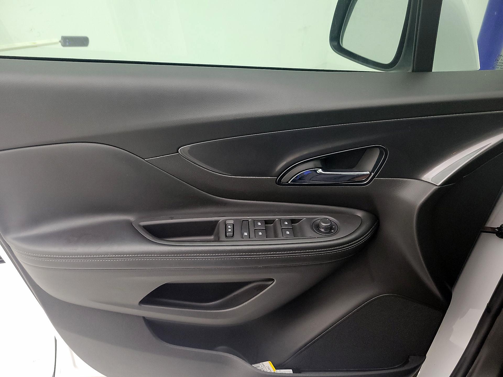 Thumbnail: 2018 Buick Encore - 12