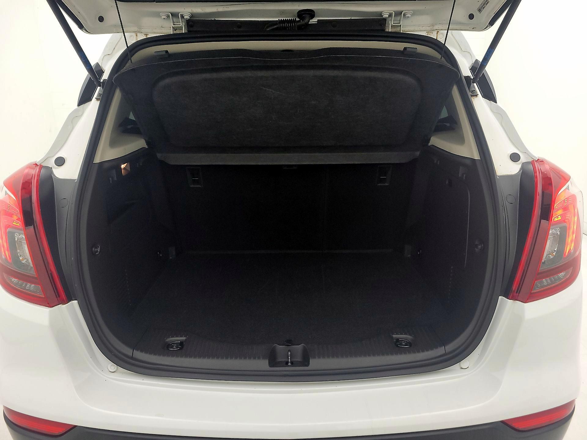 Thumbnail: 2018 Buick Encore - 20