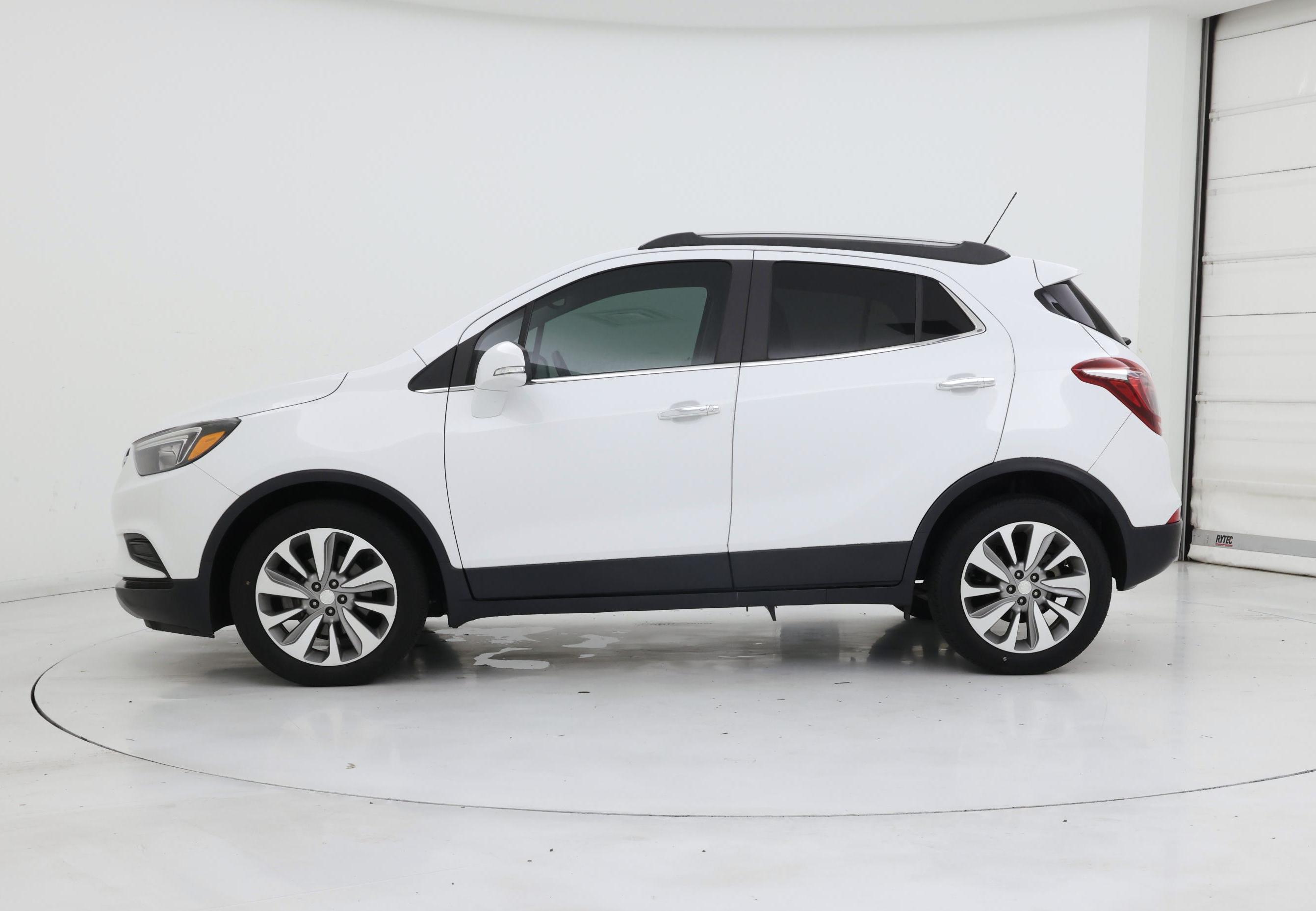 Thumbnail: 2018 Buick Encore - 3