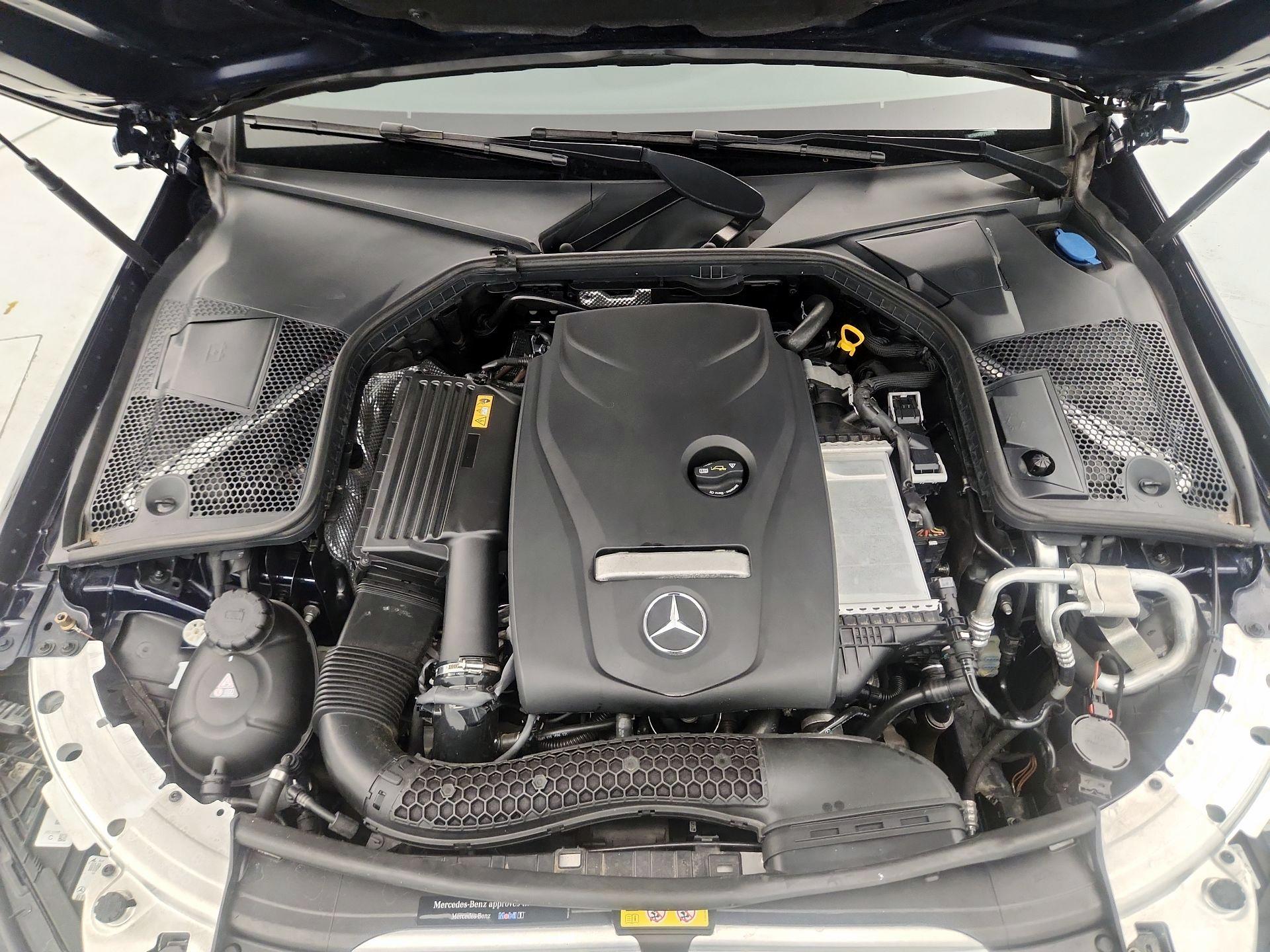 Thumbnail: 2018 Mercedes-Benz C-Class - 20