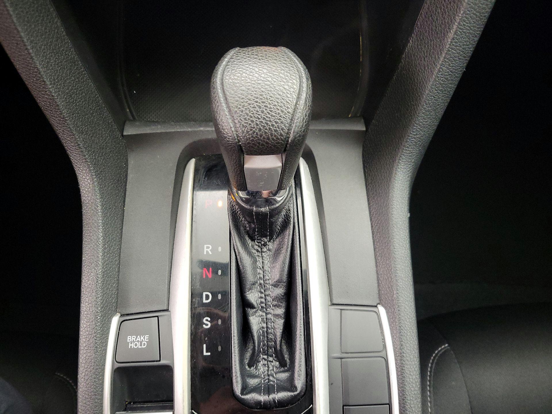 Thumbnail: 2018 Honda Civic - 16