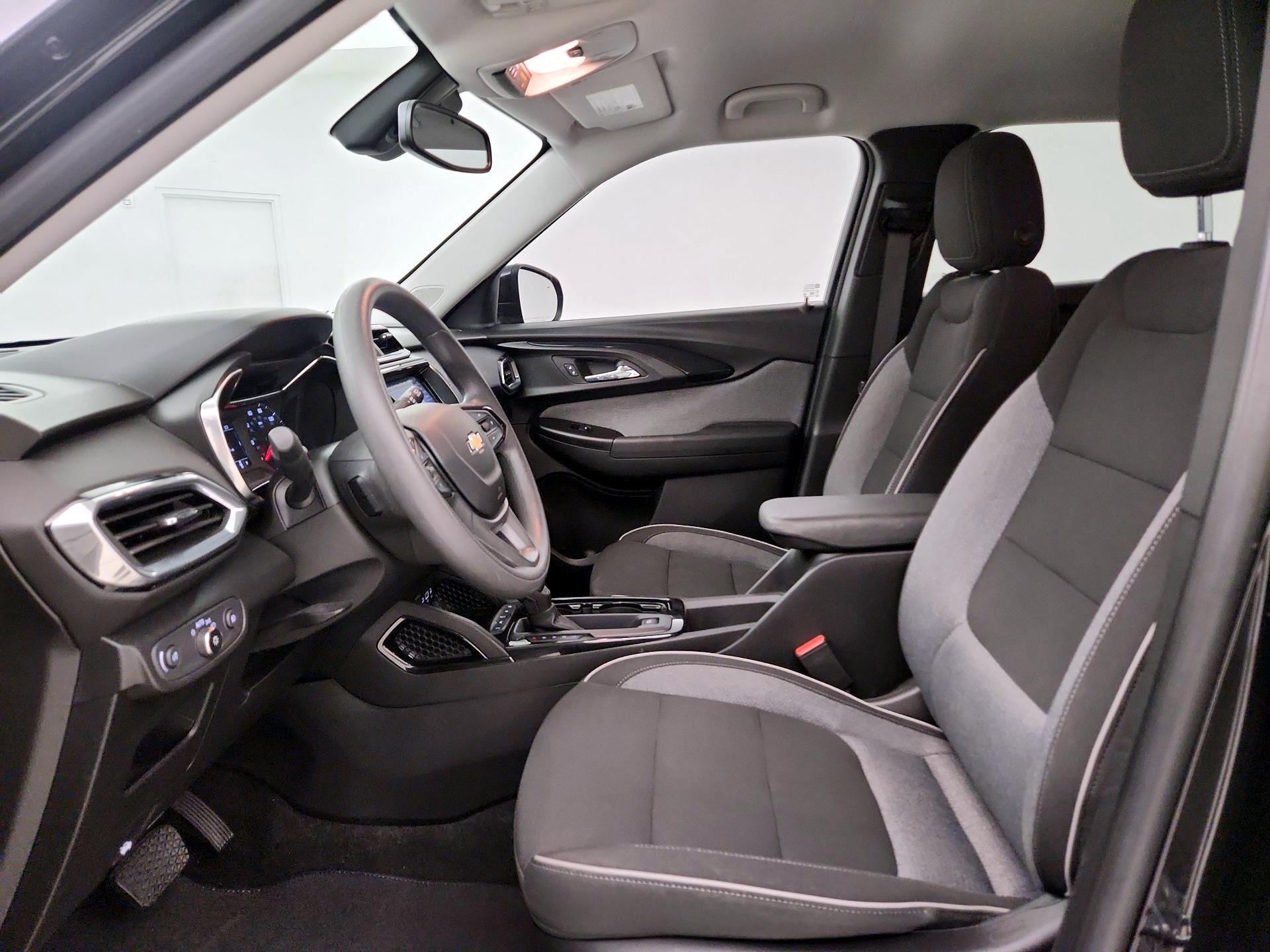 Thumbnail: 2023 Chevrolet TrailBlazer - 9