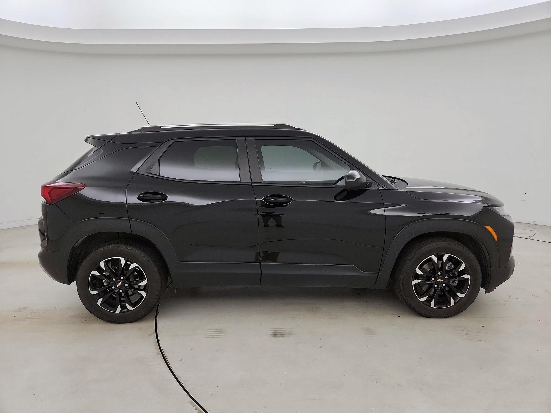 Thumbnail: 2023 Chevrolet TrailBlazer - 4
