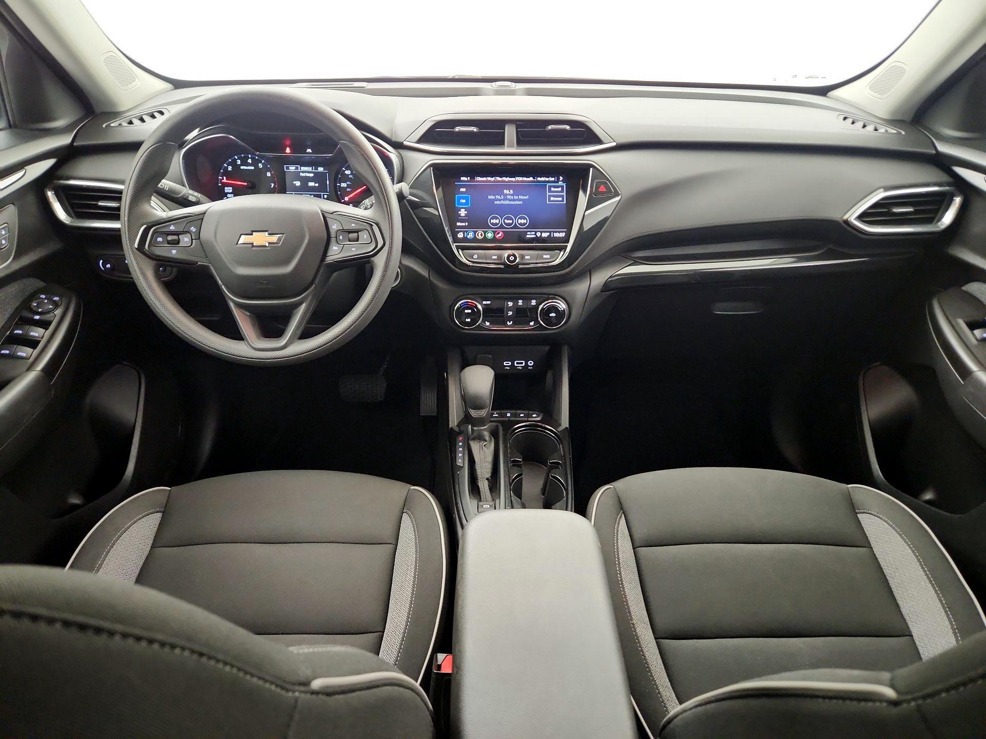 Thumbnail: 2023 Chevrolet TrailBlazer - 8