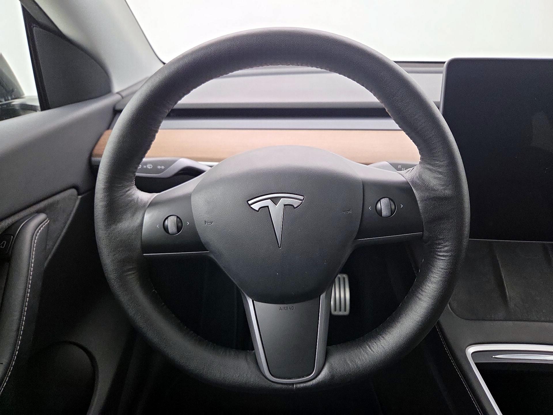 Thumbnail: 2022 Tesla Model Y - 10