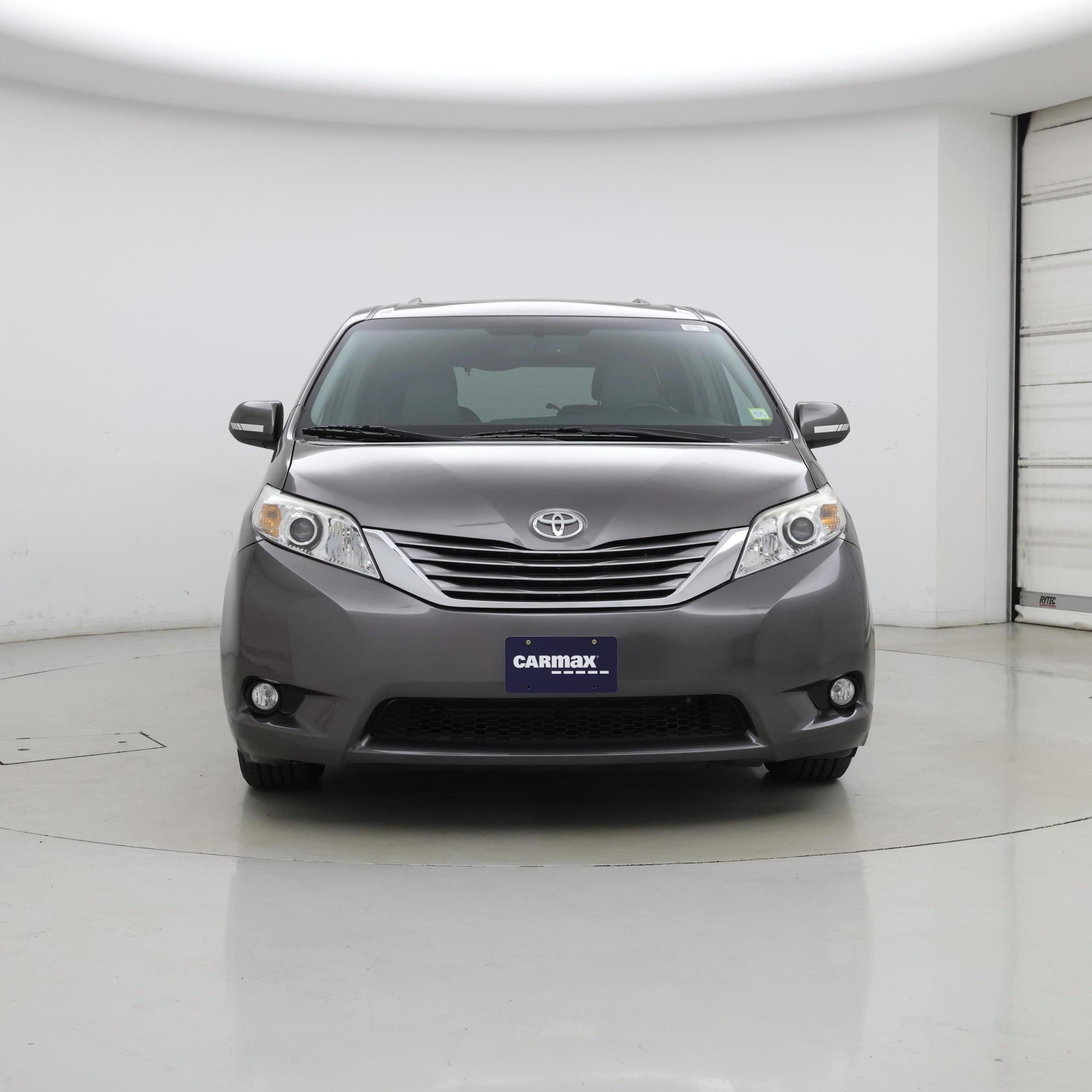 Thumbnail: 2017 Toyota Sienna - 5