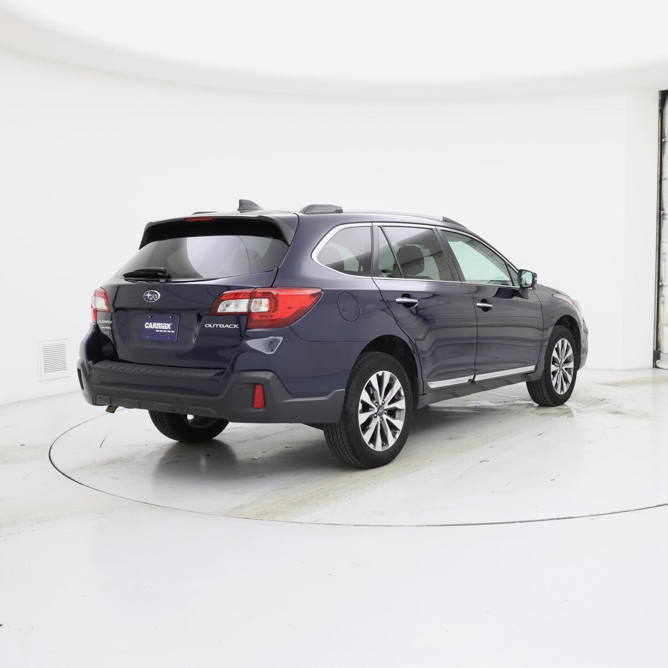 Thumbnail: 2018 Subaru Outback - 8