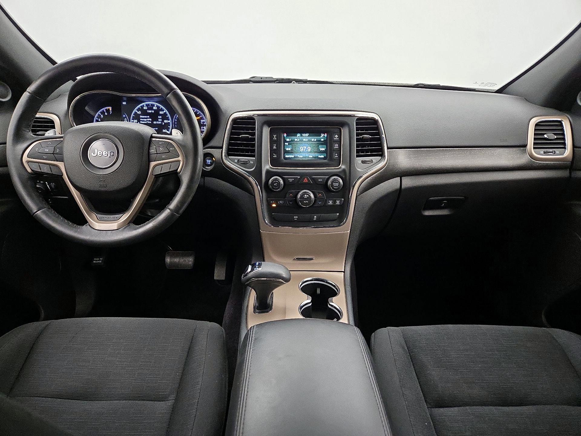 Thumbnail: 2015 Jeep Grand Cherokee - 9