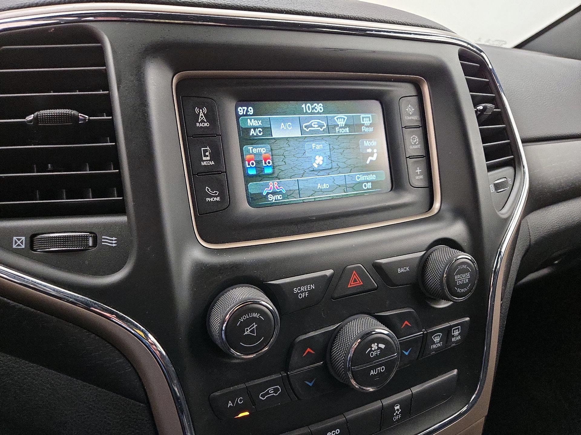 Thumbnail: 2015 Jeep Grand Cherokee - 15