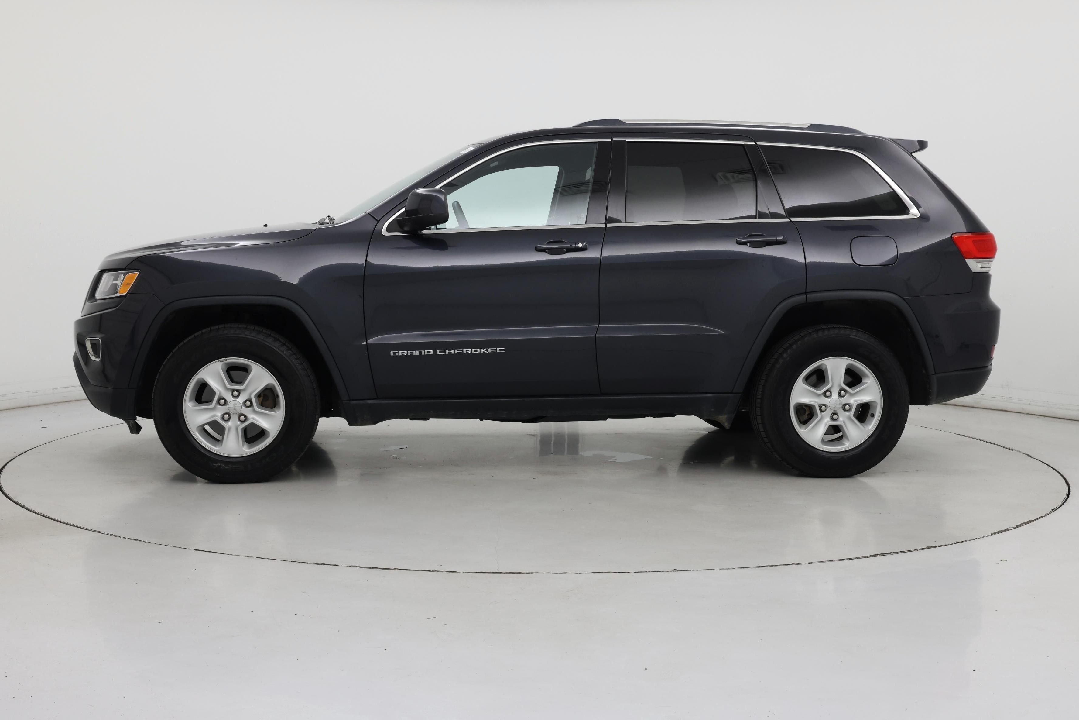 Thumbnail: 2015 Jeep Grand Cherokee - 3