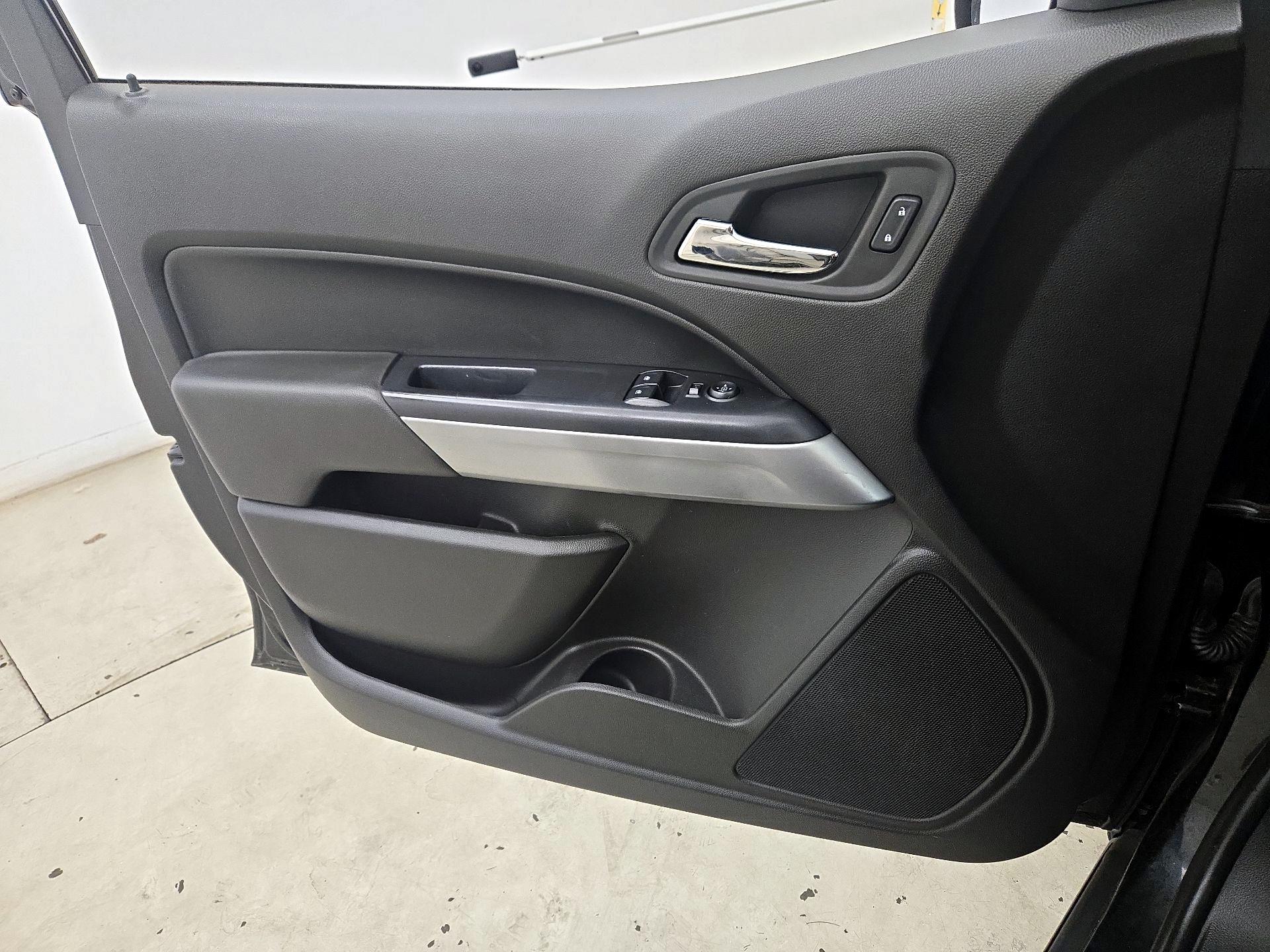 Thumbnail: 2016 Chevrolet Colorado - 12