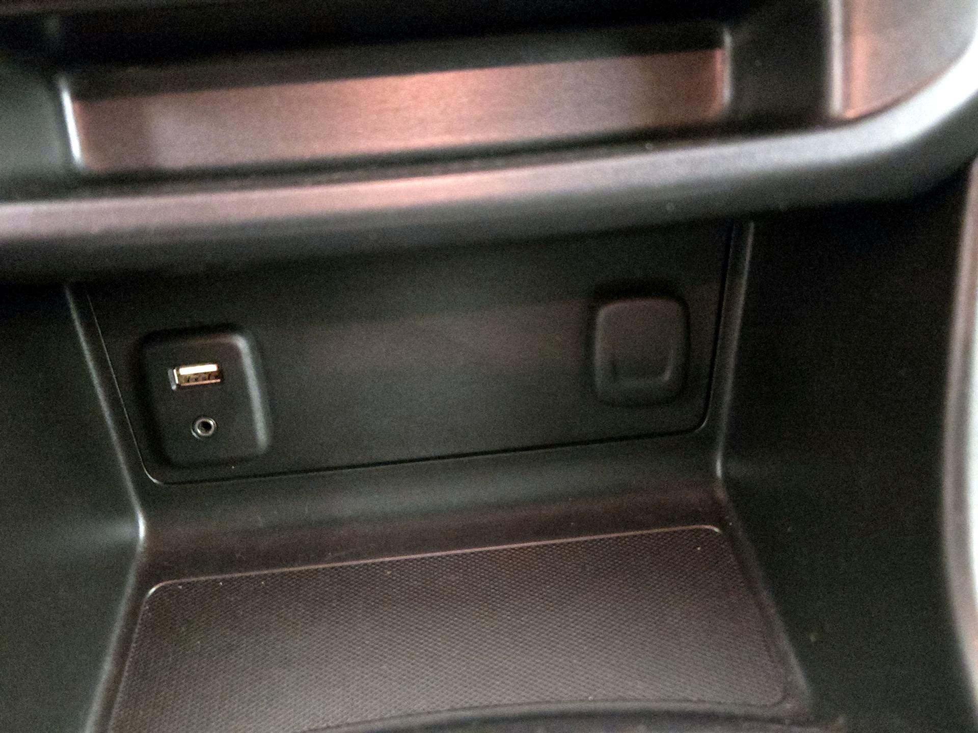 Thumbnail: 2016 Chevrolet Colorado - 17