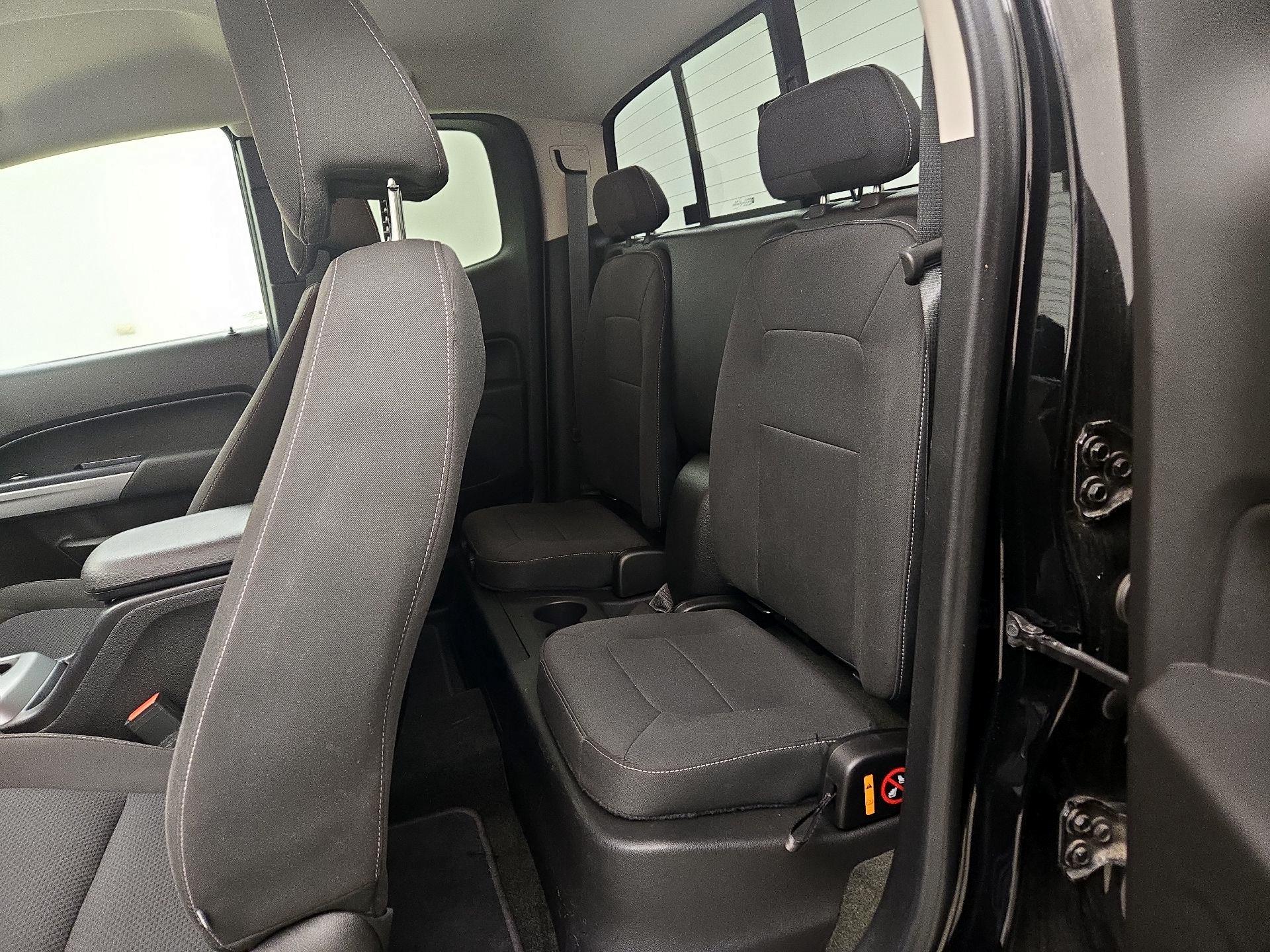 Thumbnail: 2016 Chevrolet Colorado - 18