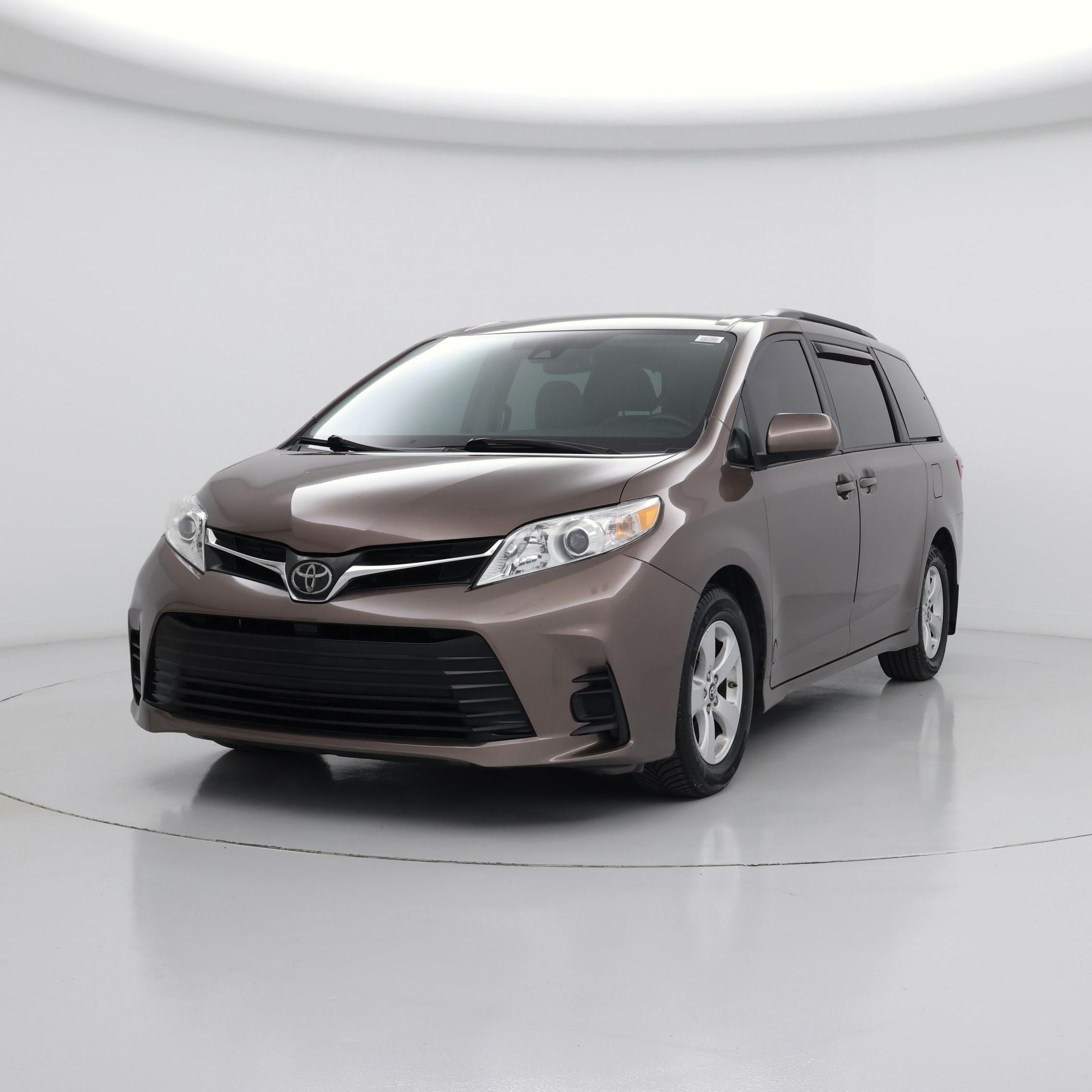 Thumbnail: 2018 Toyota Sienna - 4