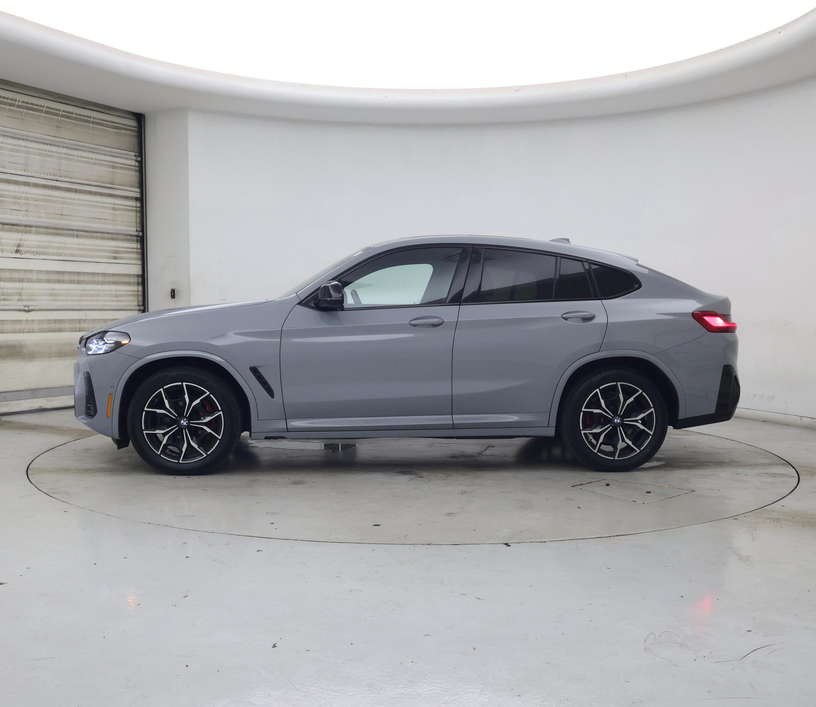Thumbnail: 2024 BMW X4 - 3