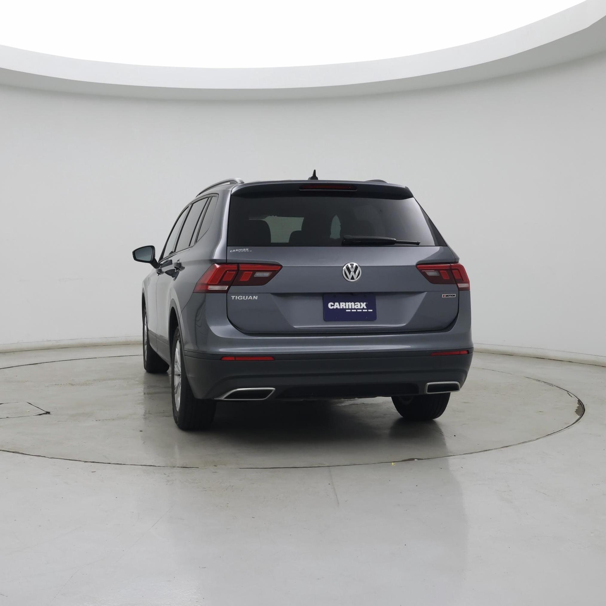 Thumbnail: 2020 Volkswagen Tiguan - 2
