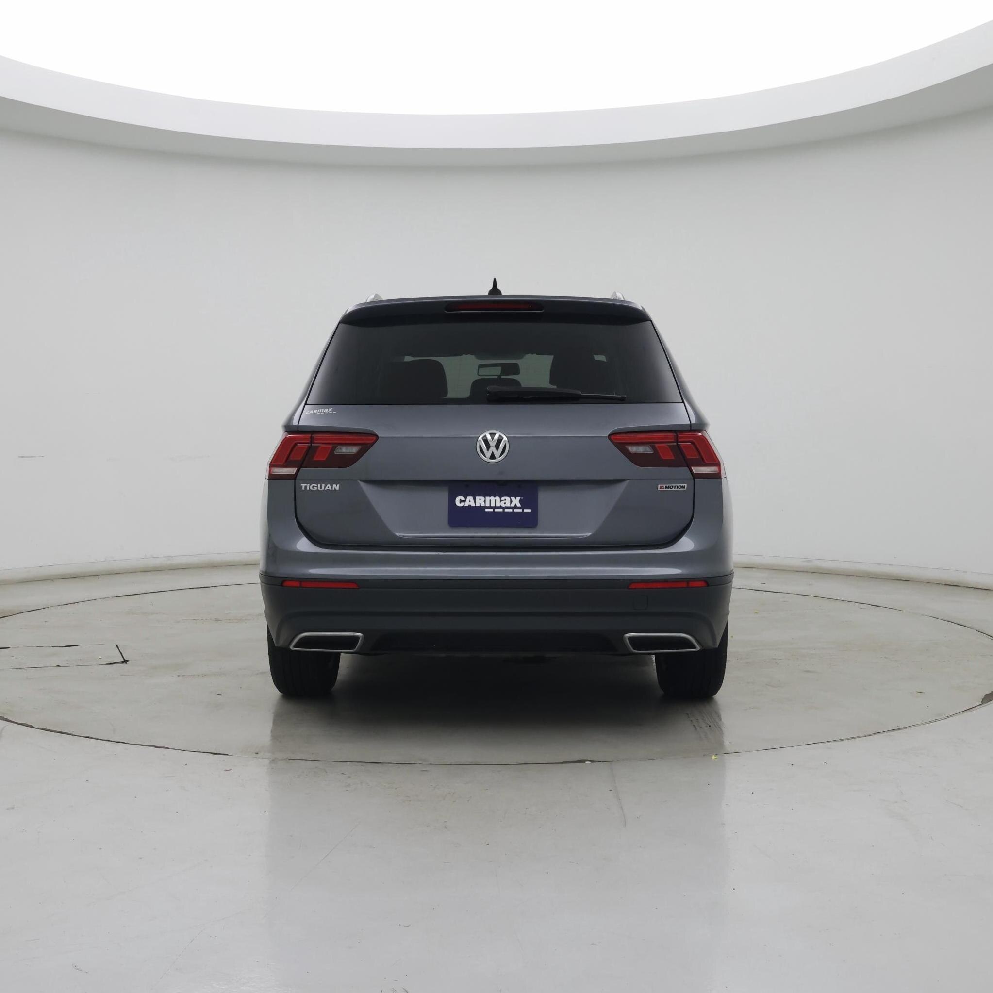 Thumbnail: 2020 Volkswagen Tiguan - 8