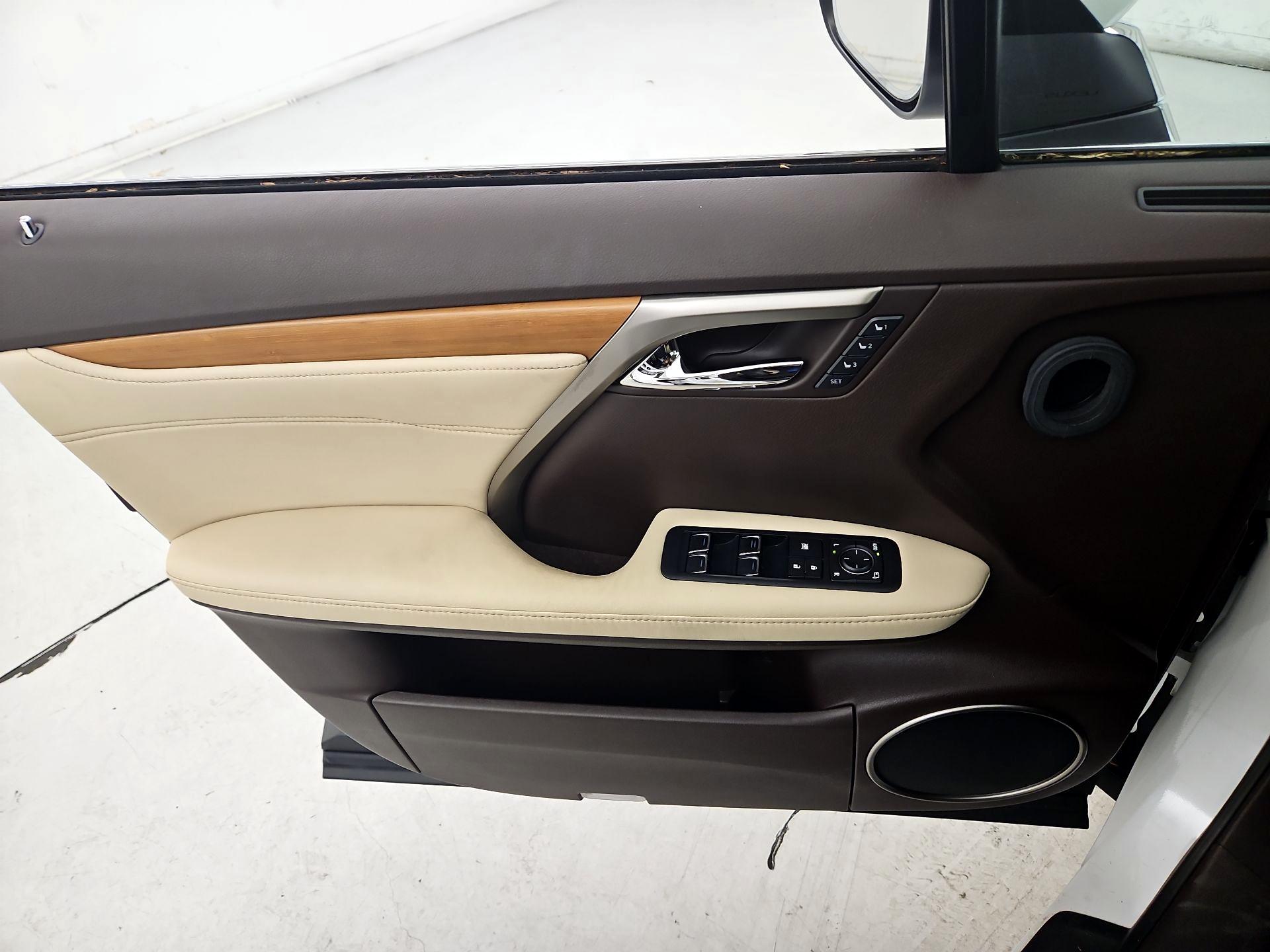 Thumbnail: 2016 Lexus RX - 12