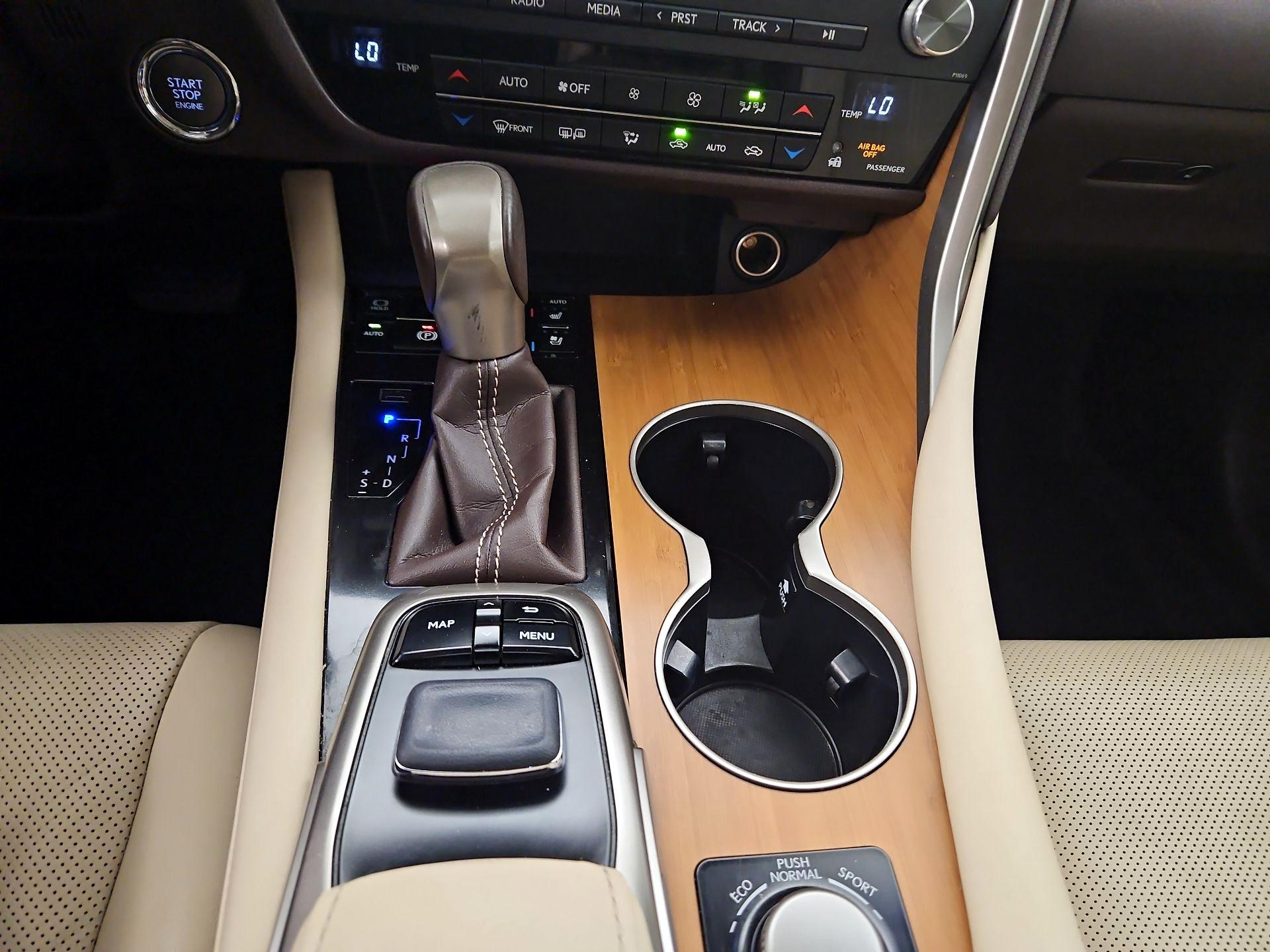 Thumbnail: 2016 Lexus RX - 18