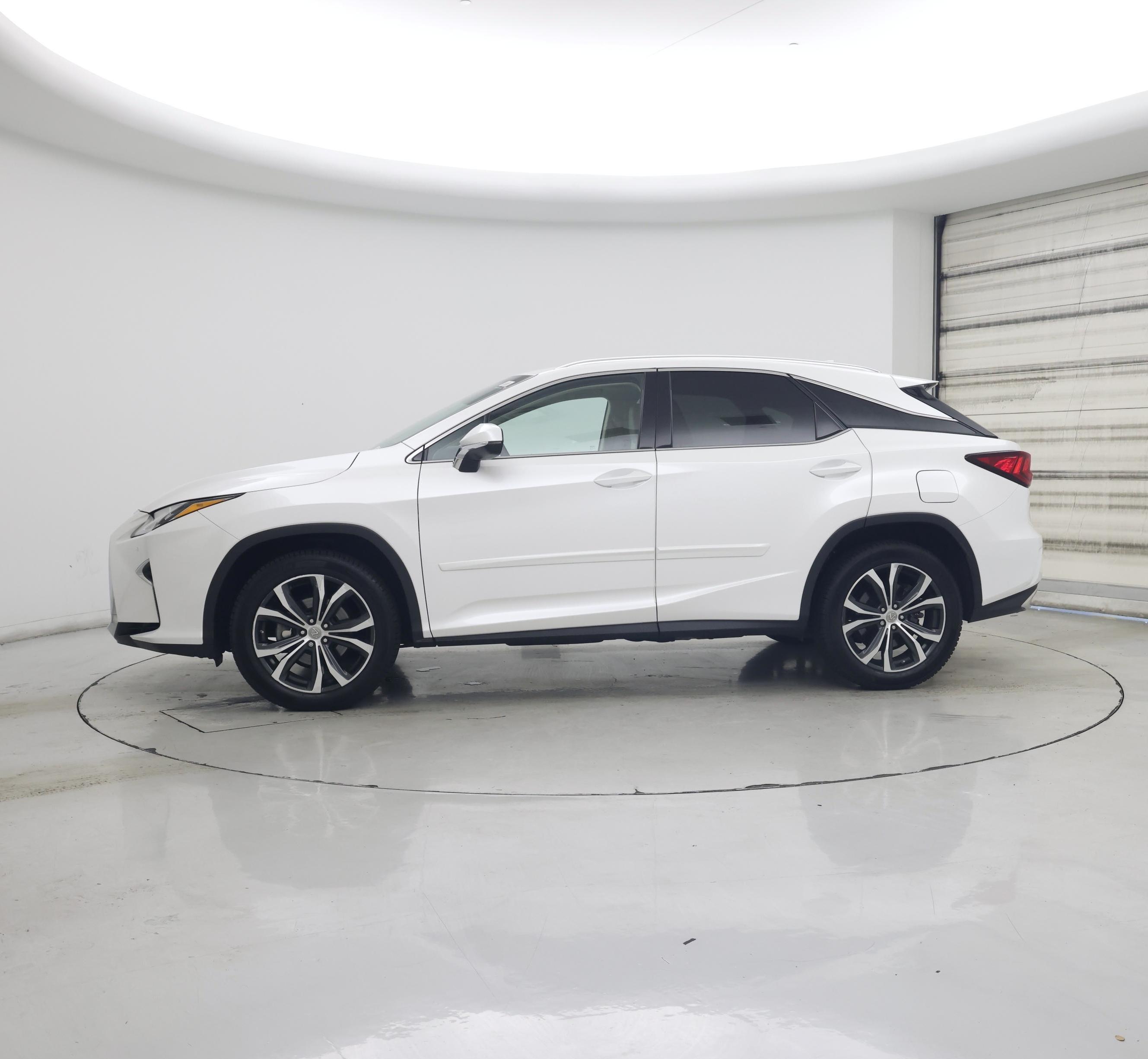 Thumbnail: 2016 Lexus RX - 3