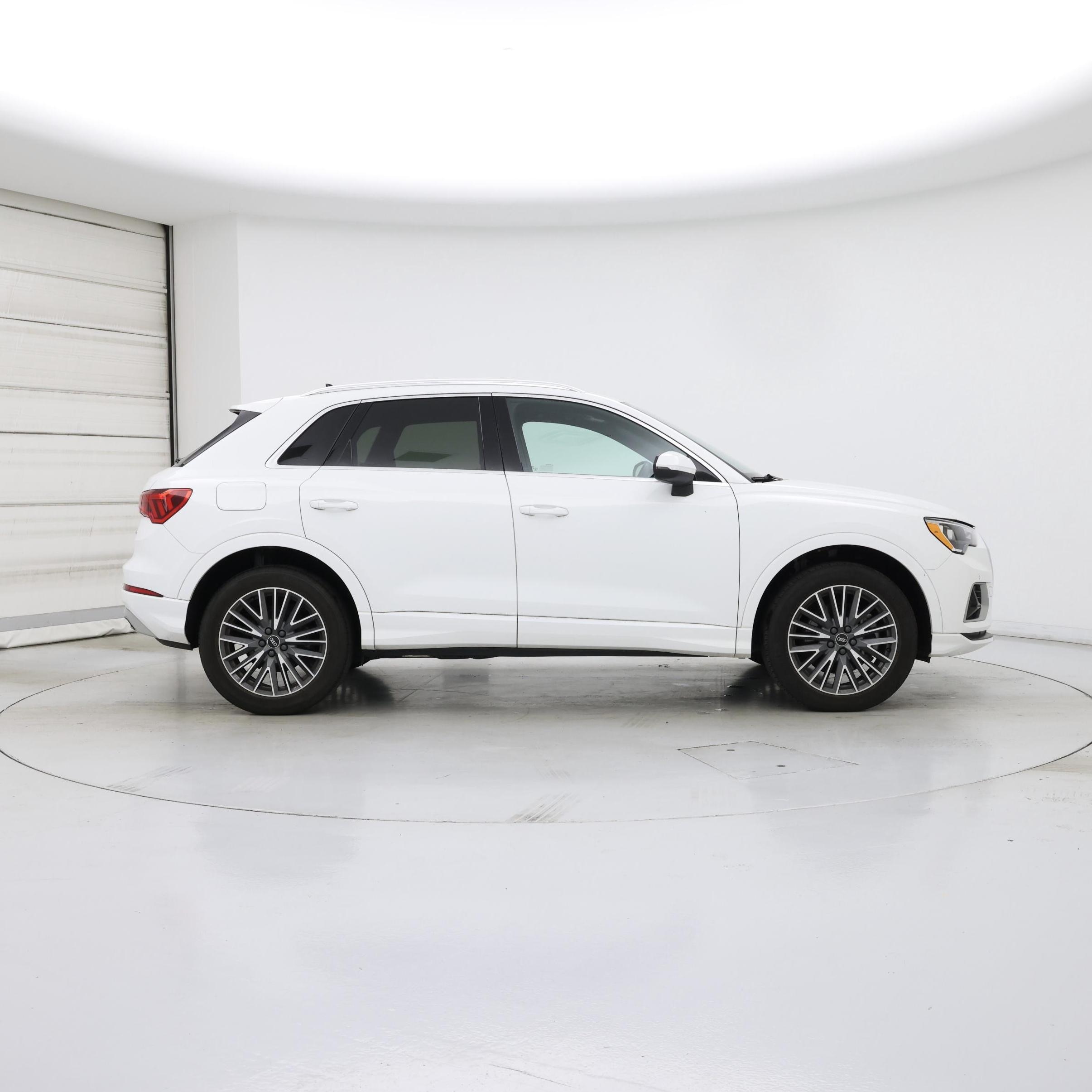 Thumbnail: 2022 Audi Q3 - 7