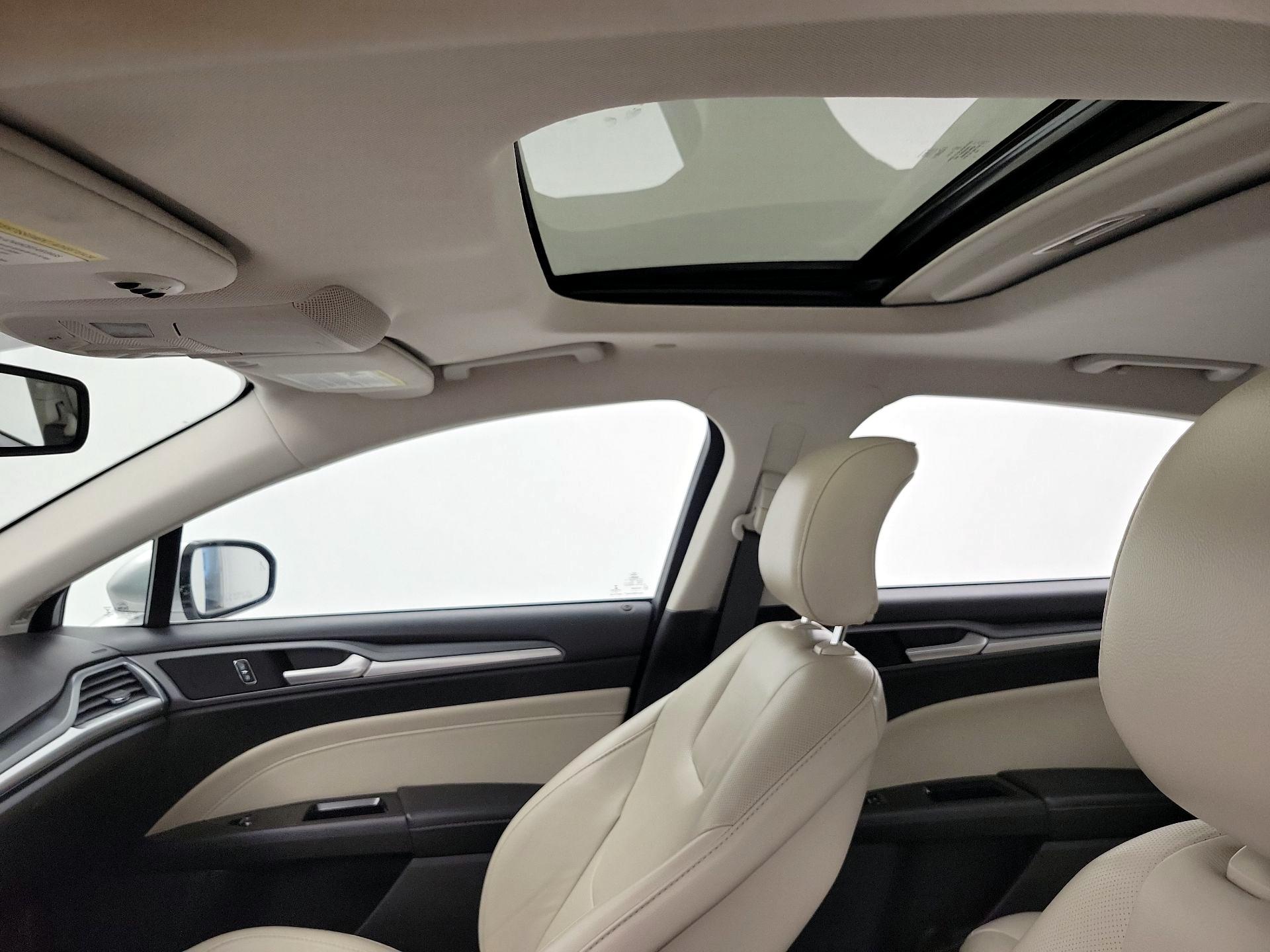 Thumbnail: 2016 Ford Fusion - 19