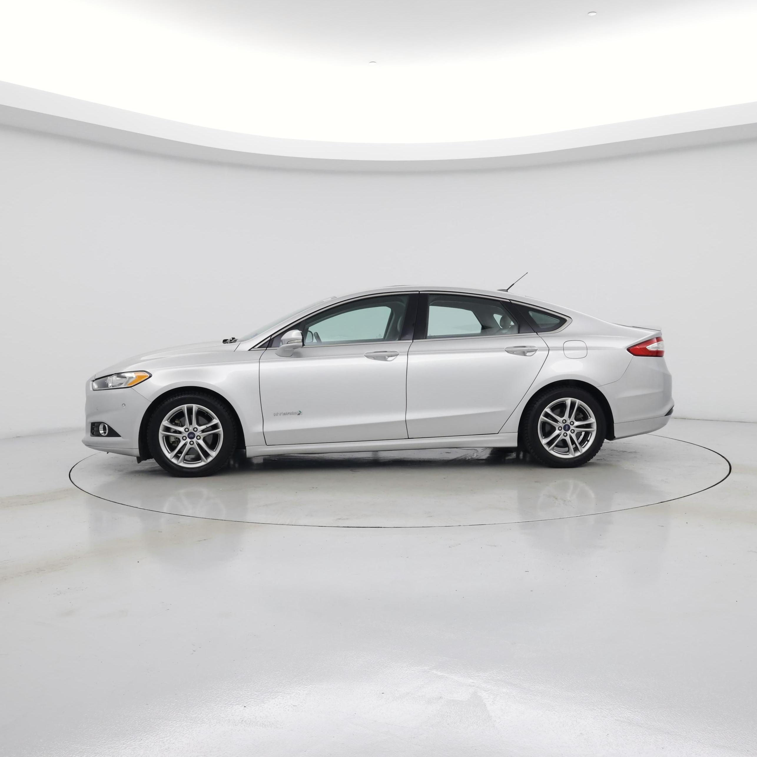 Thumbnail: 2016 Ford Fusion - 3