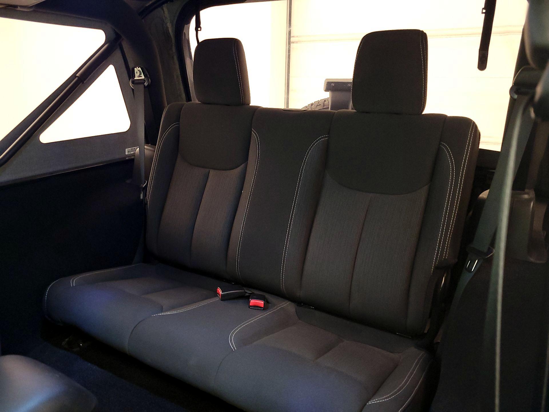Thumbnail: 2015 Jeep Wrangler - 17