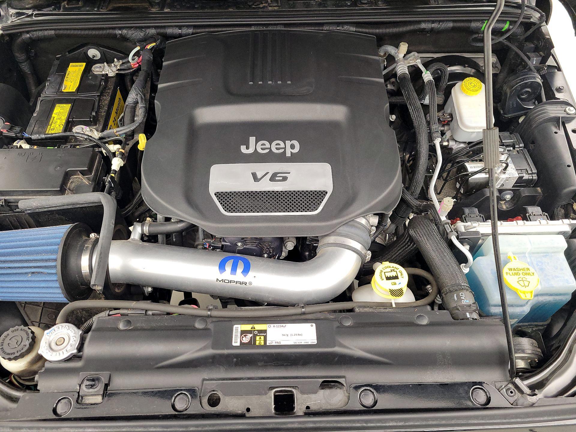 Thumbnail: 2015 Jeep Wrangler - 19