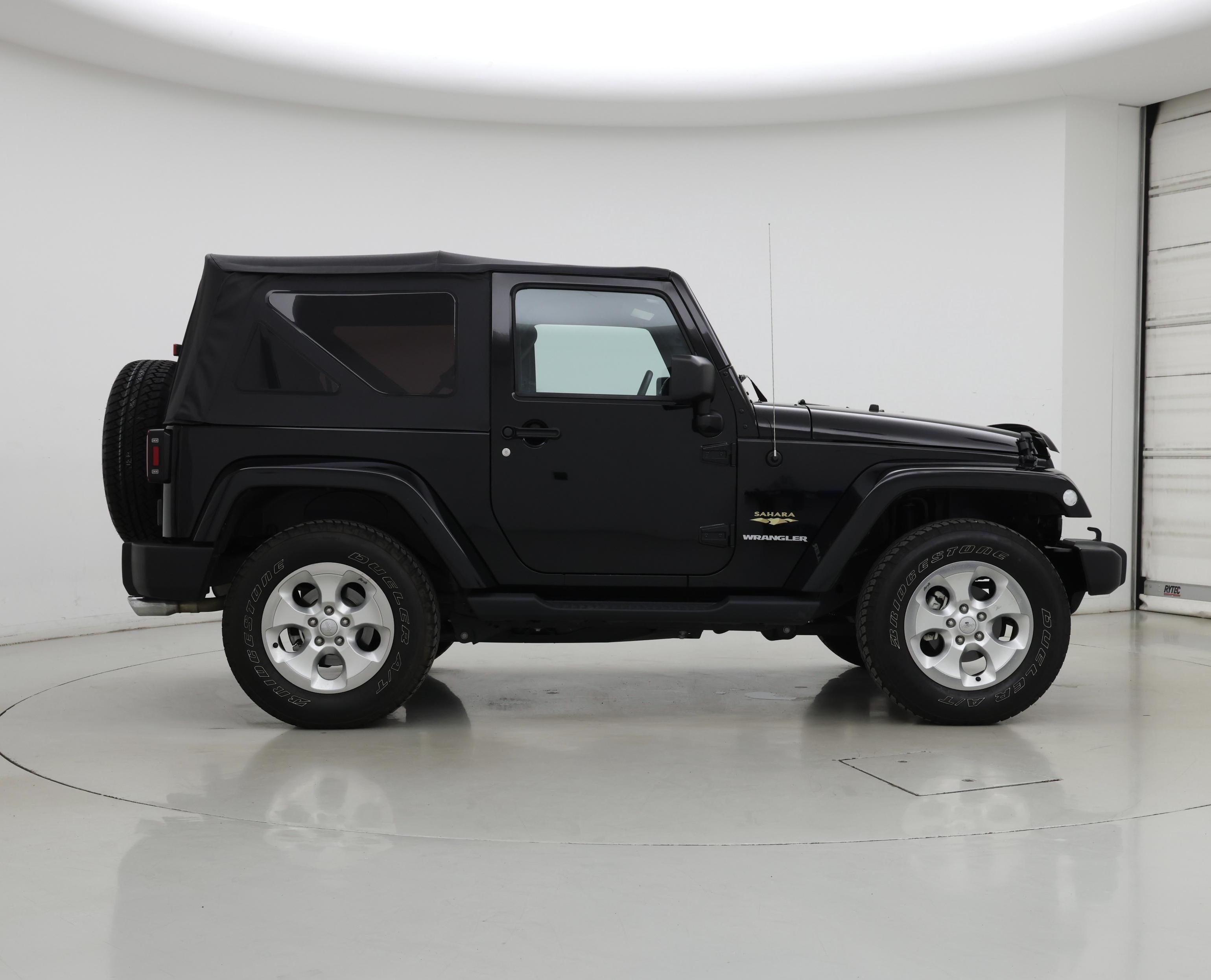 Thumbnail: 2015 Jeep Wrangler - 7