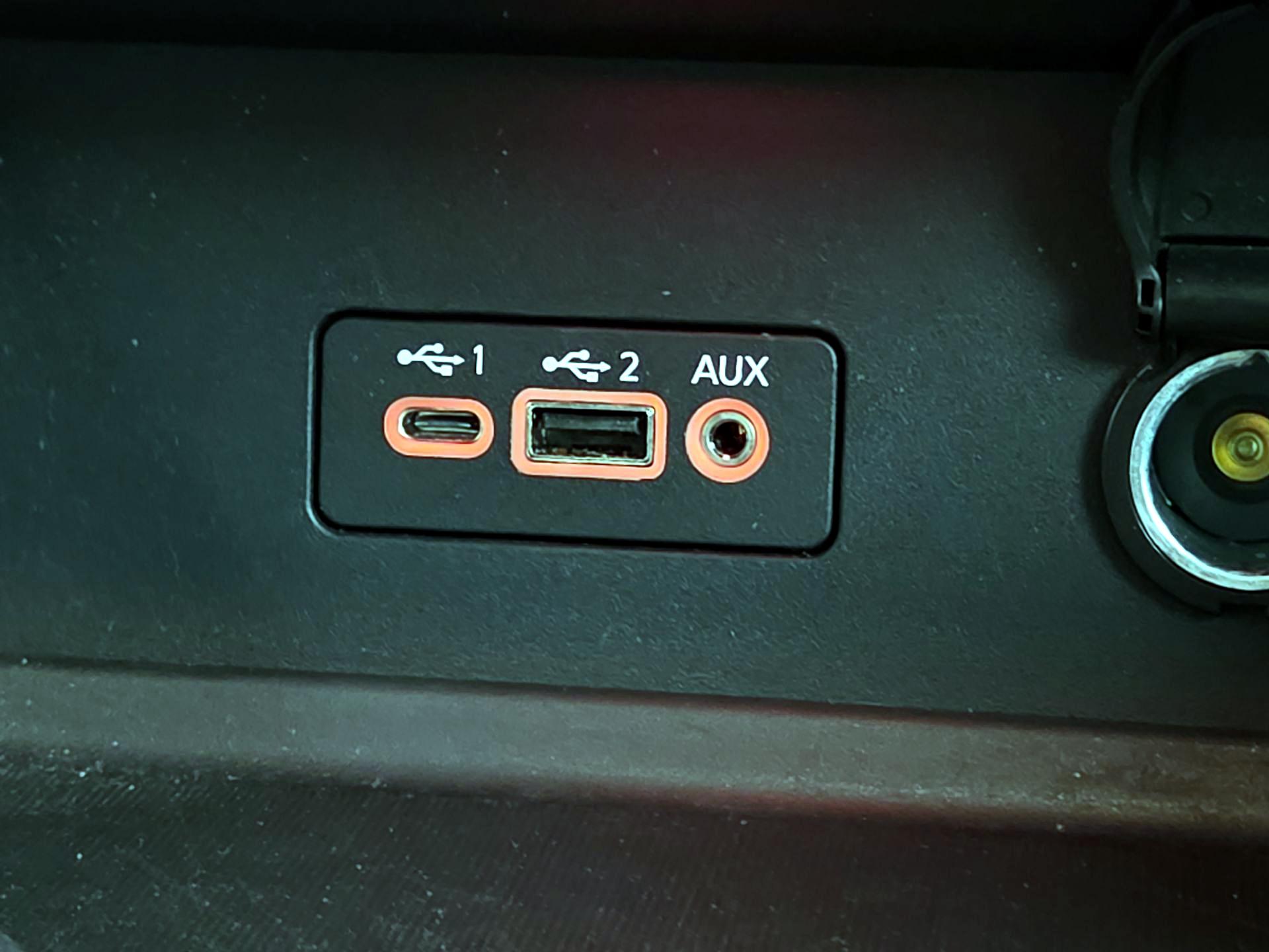 Thumbnail: 2021 Nissan Sentra - 18